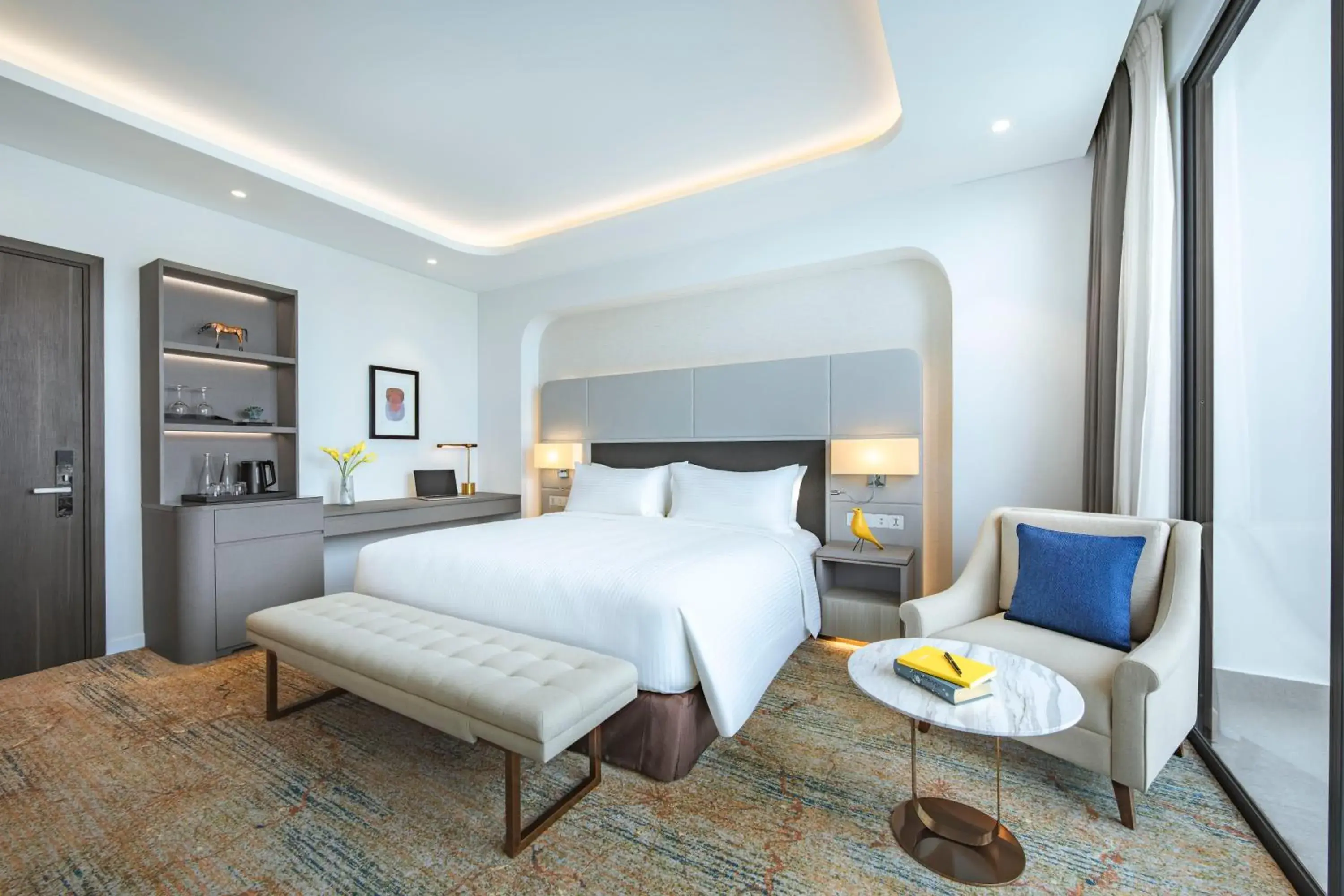 Deluxe King Room with Ocean View - High Floor in voco Scenia Bay Nha Trang by IHG Deluxe King Room with Ocean View - High Floor in voco Scenia Bay Nha Trang by IHG