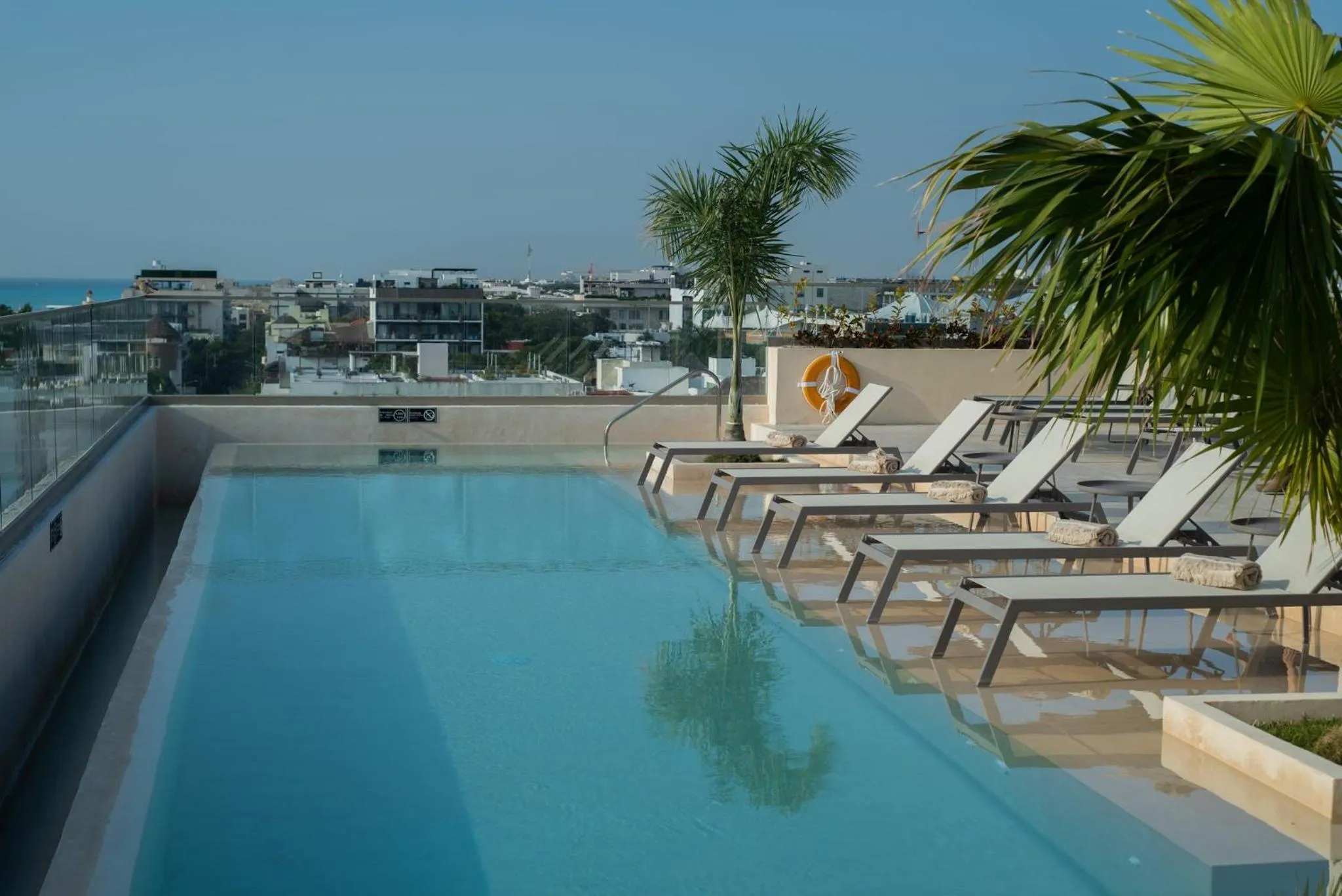 Swimming pool in Hotel Indigo Playa del Carmen by IHG