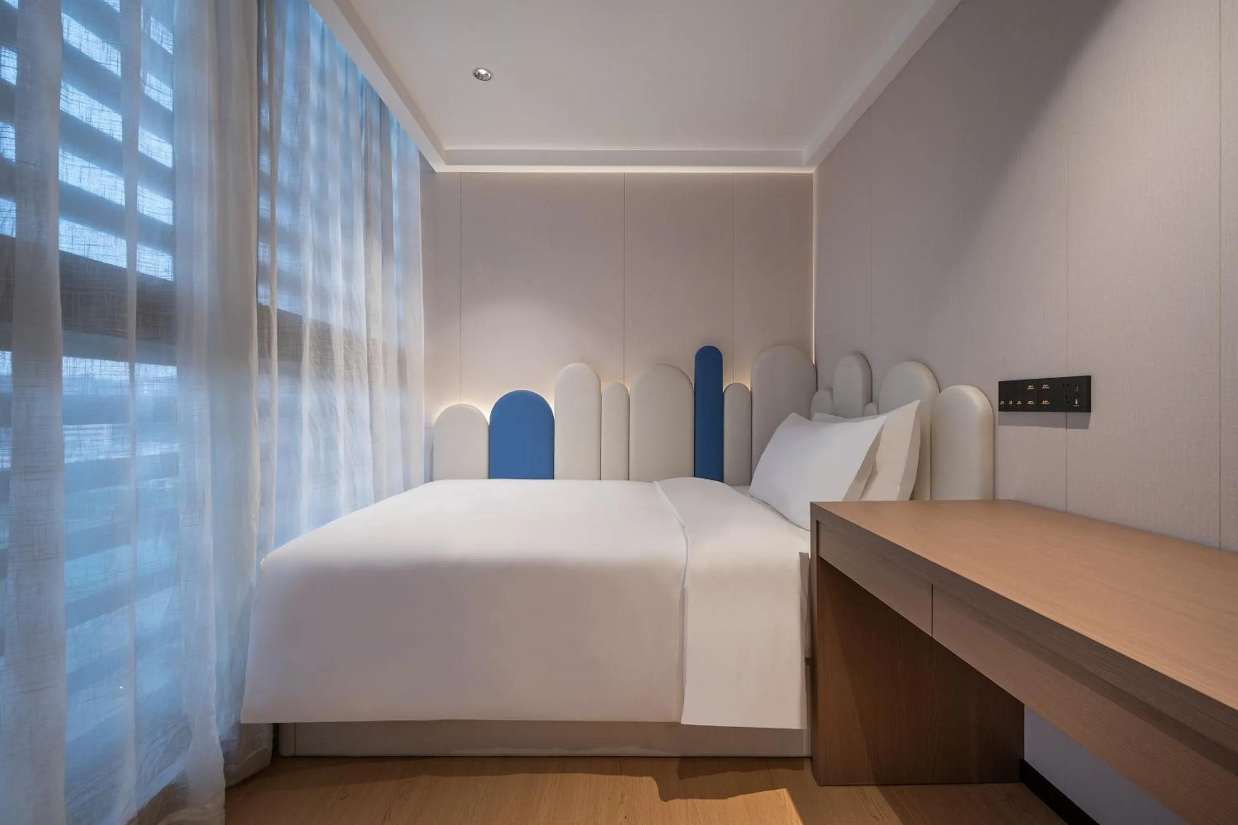 children, Bed in Novotel Hangzhou Xintiandi