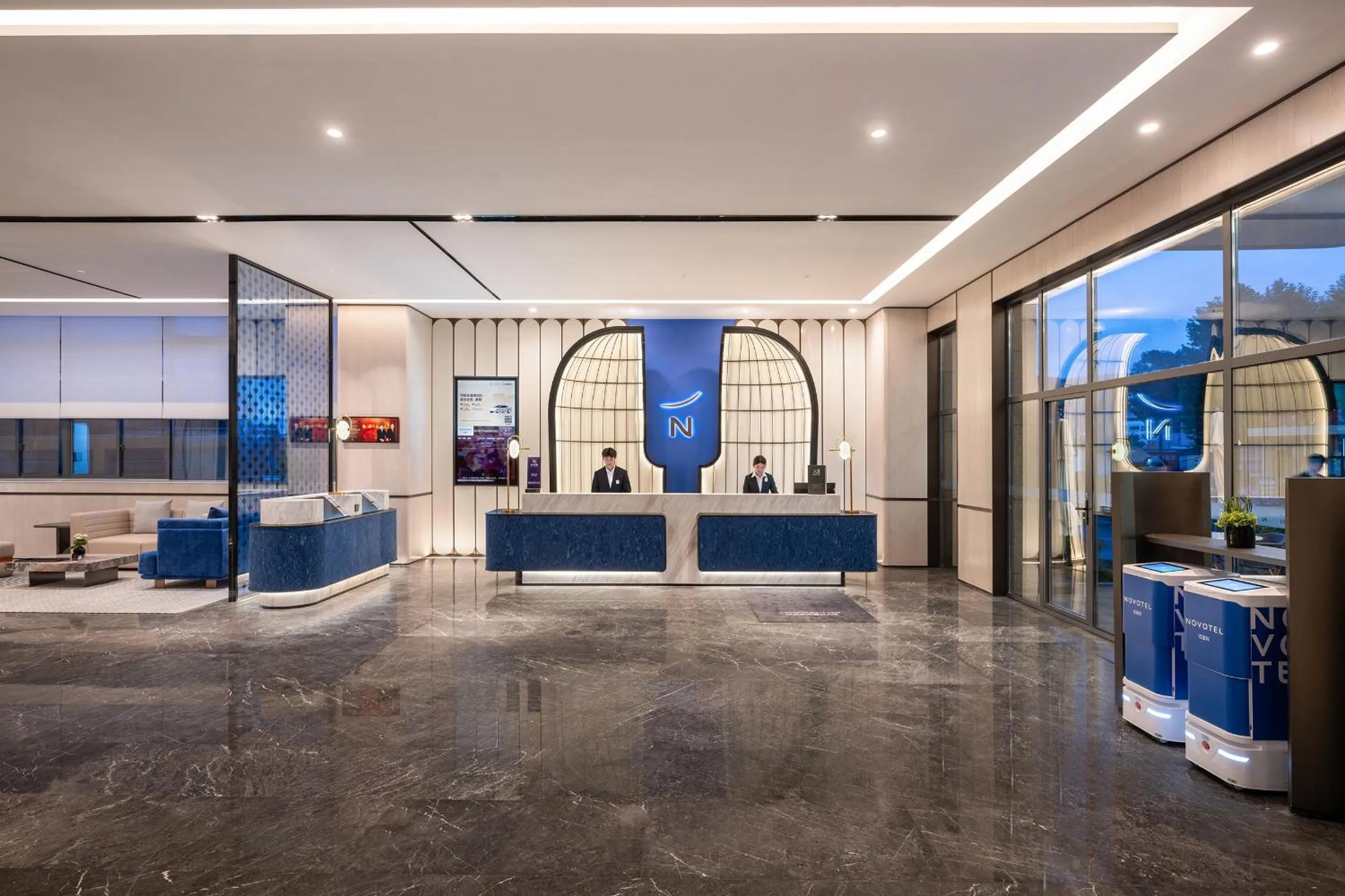 Lobby or reception in Novotel Hangzhou Xintiandi