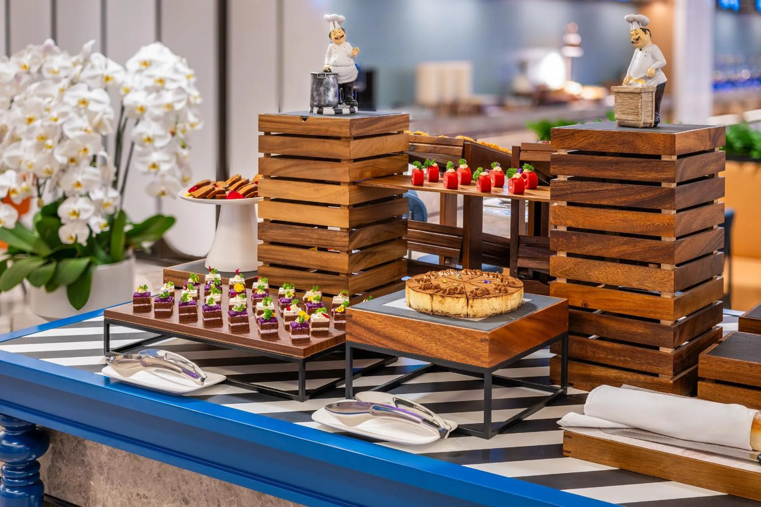 Restaurant/places to eat in Novotel Shanghai Hongqiao International Airport