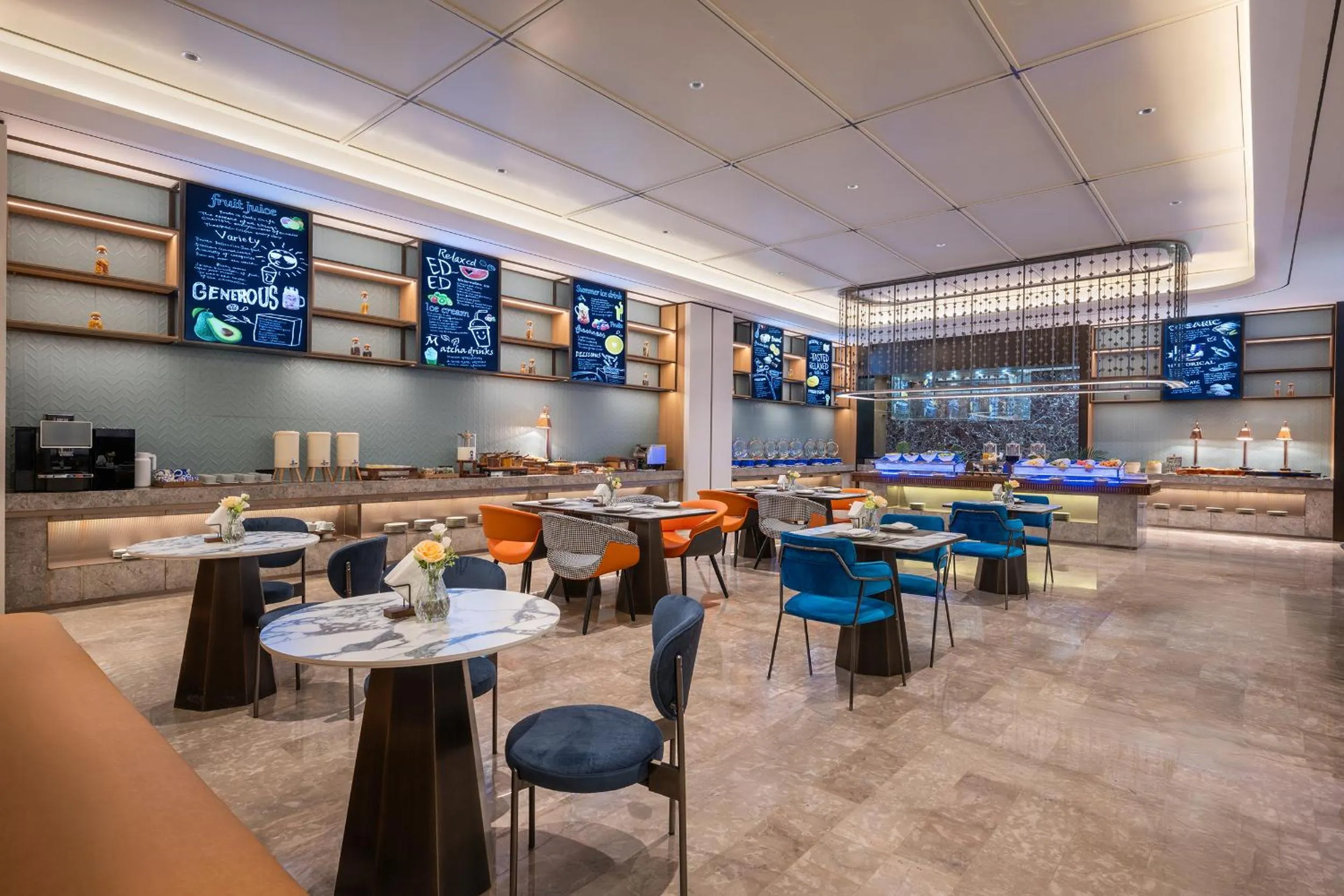 Restaurant/places to eat in Novotel Shanghai Hongqiao International Airport