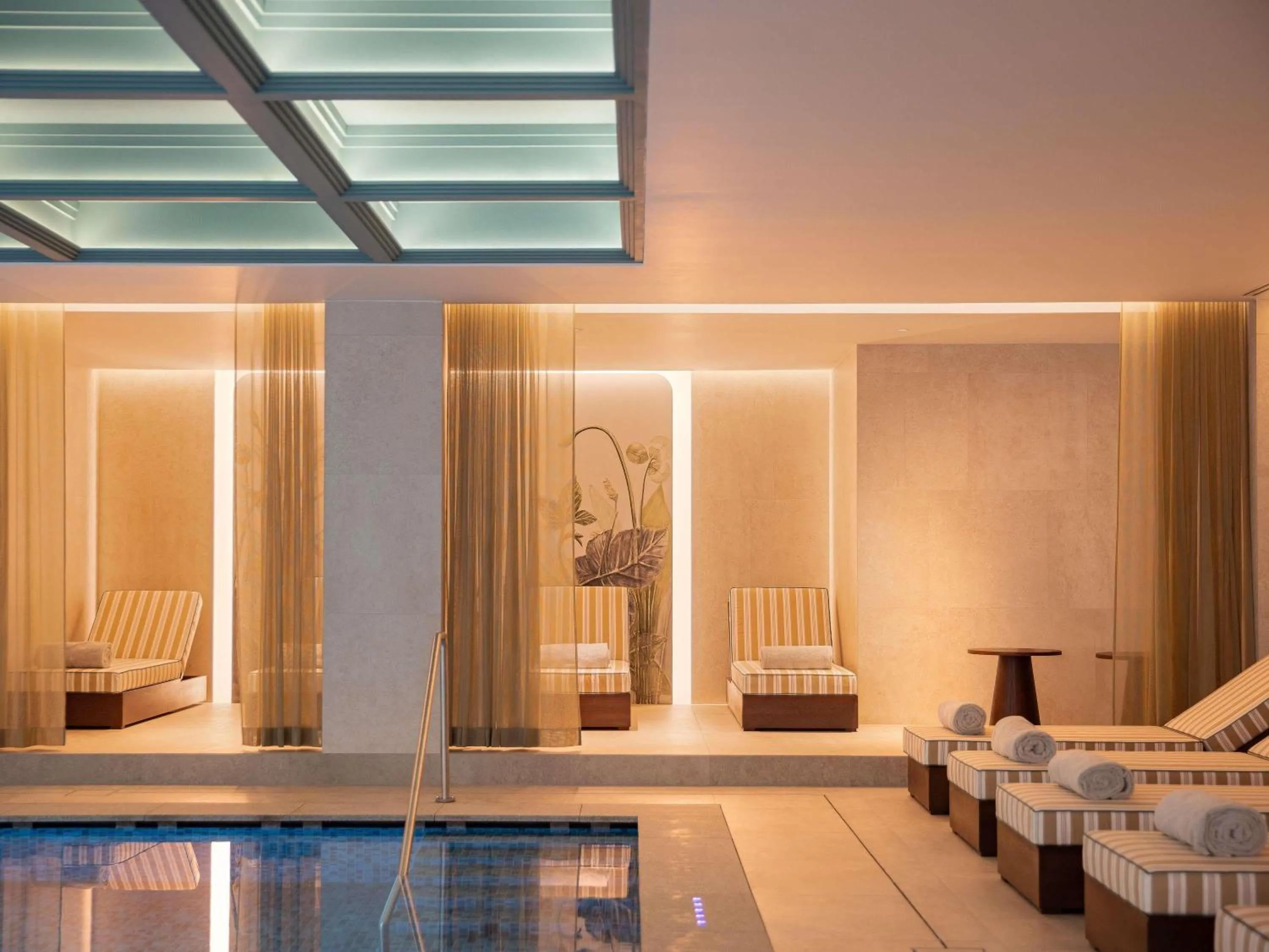 Pool view in Swissôtel Marianske Lazne