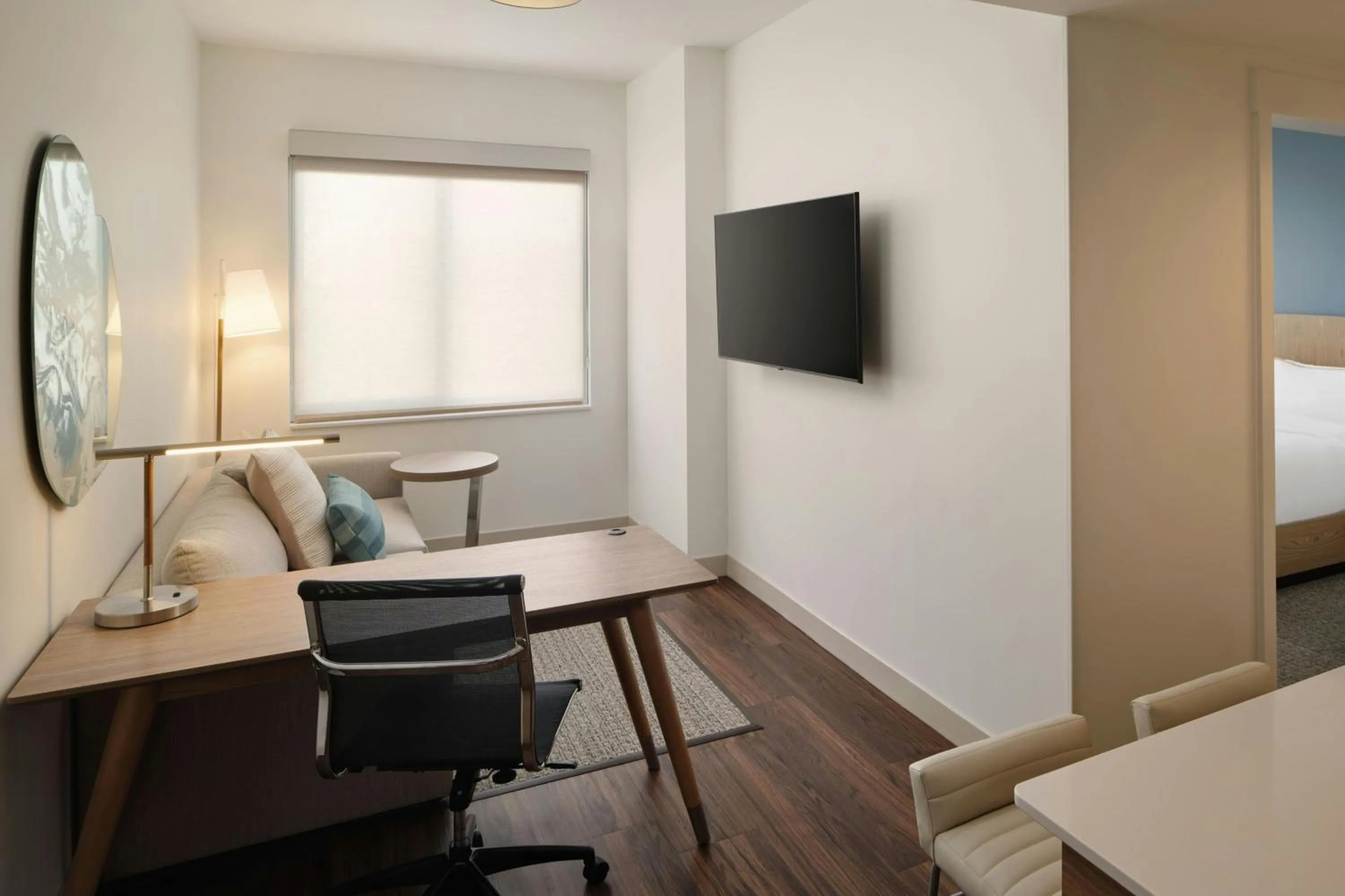 Living room, Bed in Element Pooler Savannah Airport