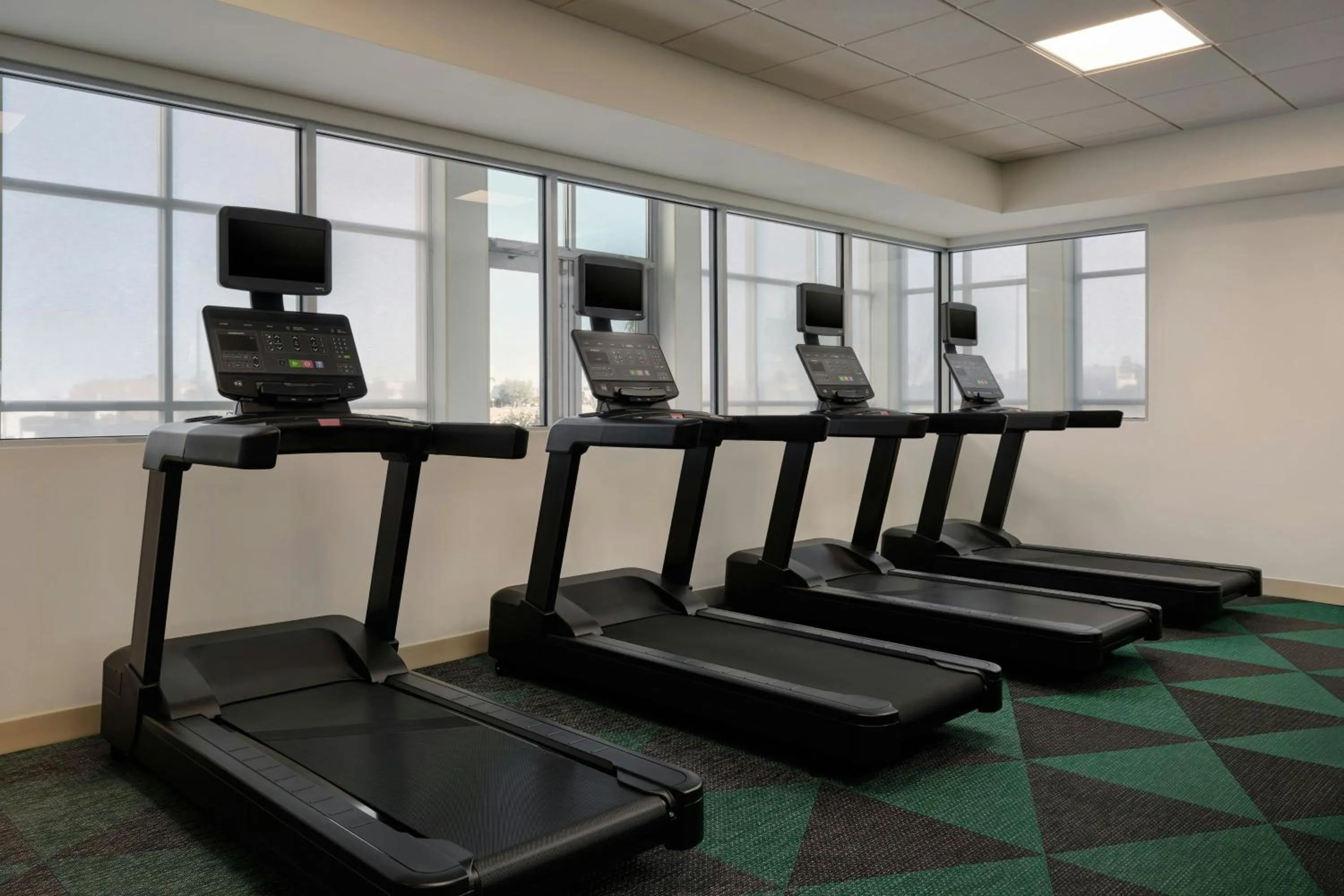 Fitness centre/facilities in Element Pooler Savannah Airport