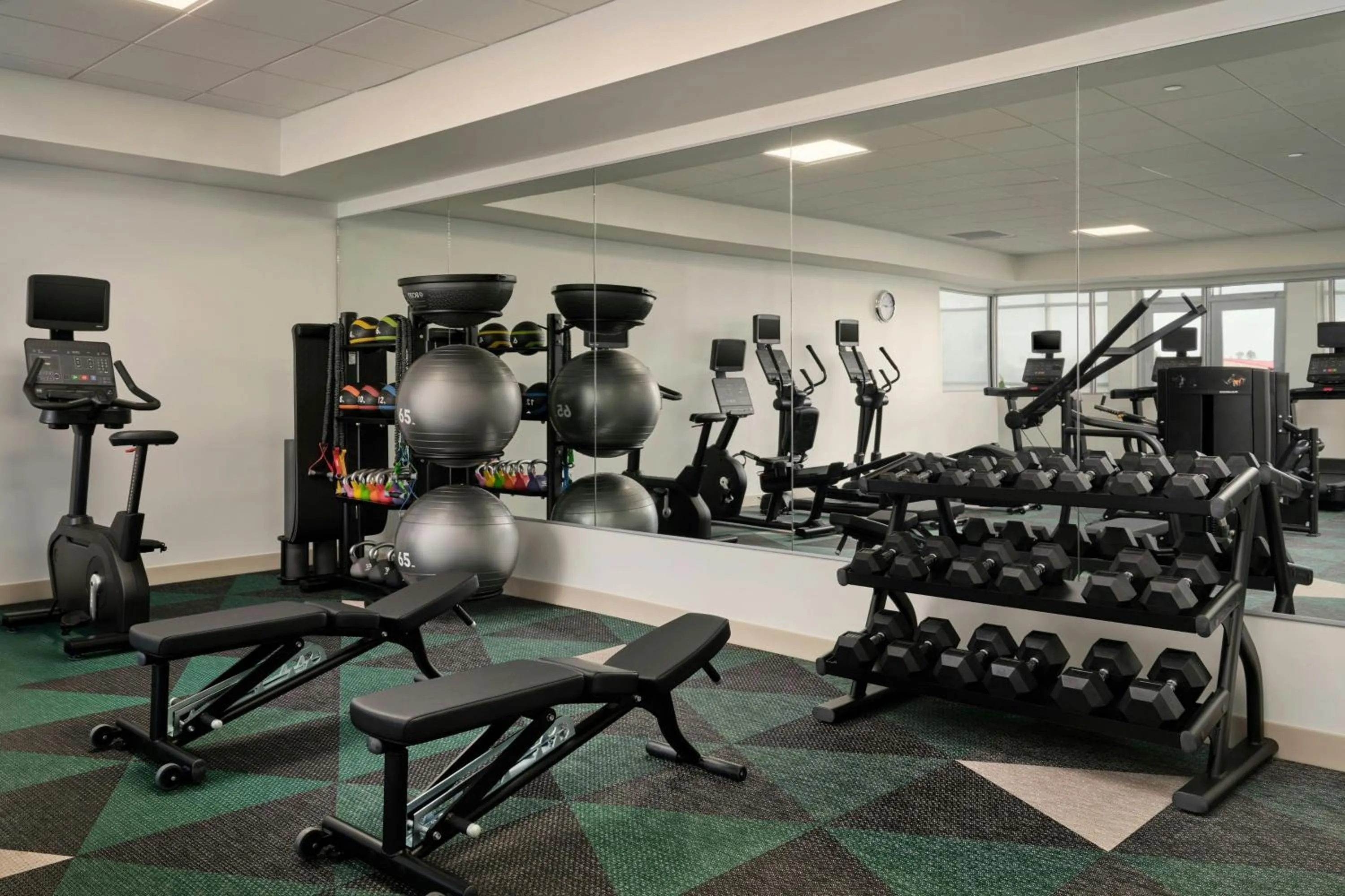 Fitness centre/facilities in Element Pooler Savannah Airport