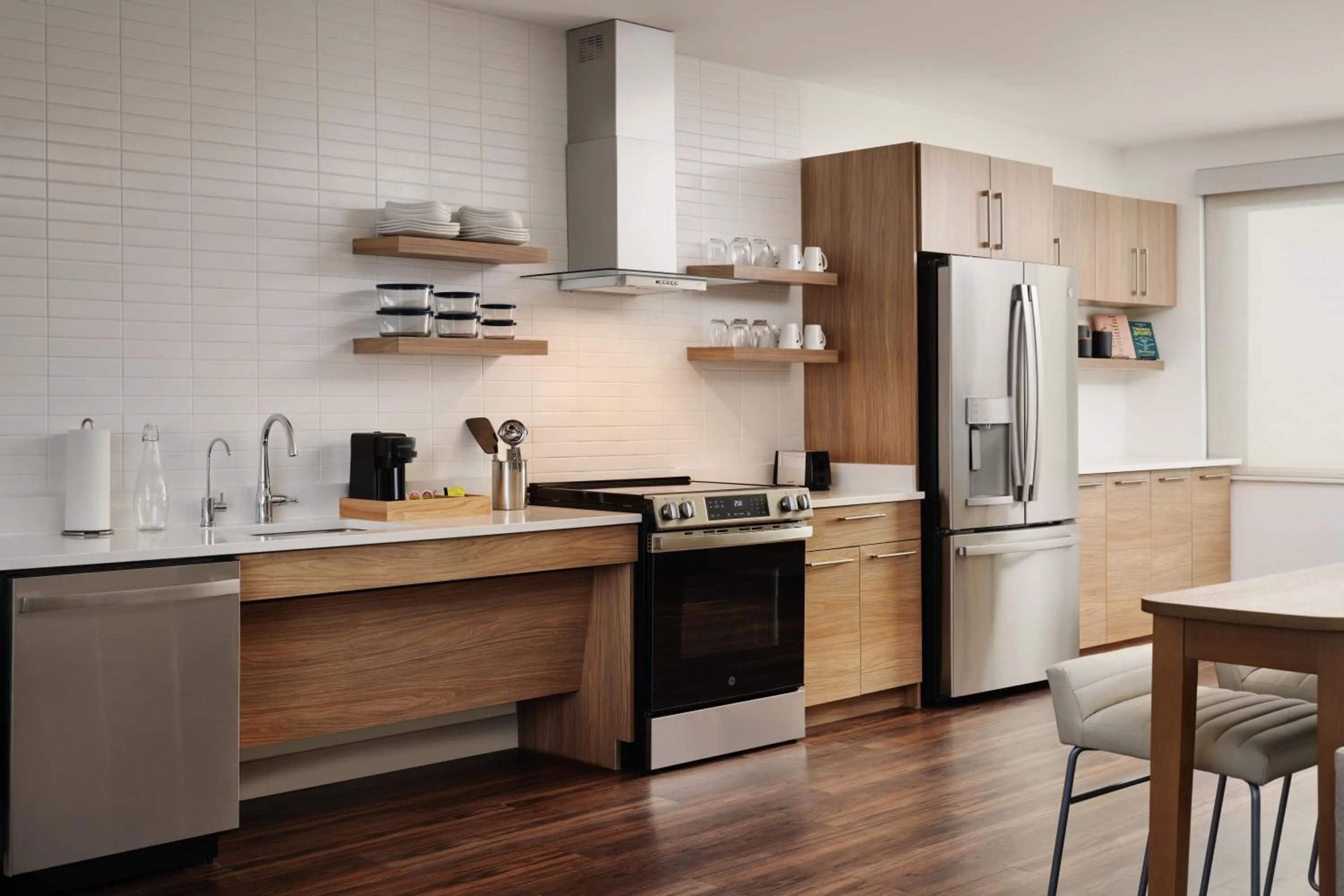 Element Pooler Savannah Airport