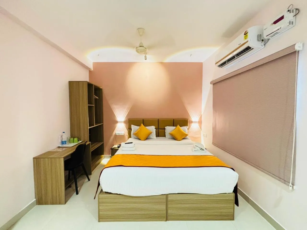 Bed in Elegant Residency