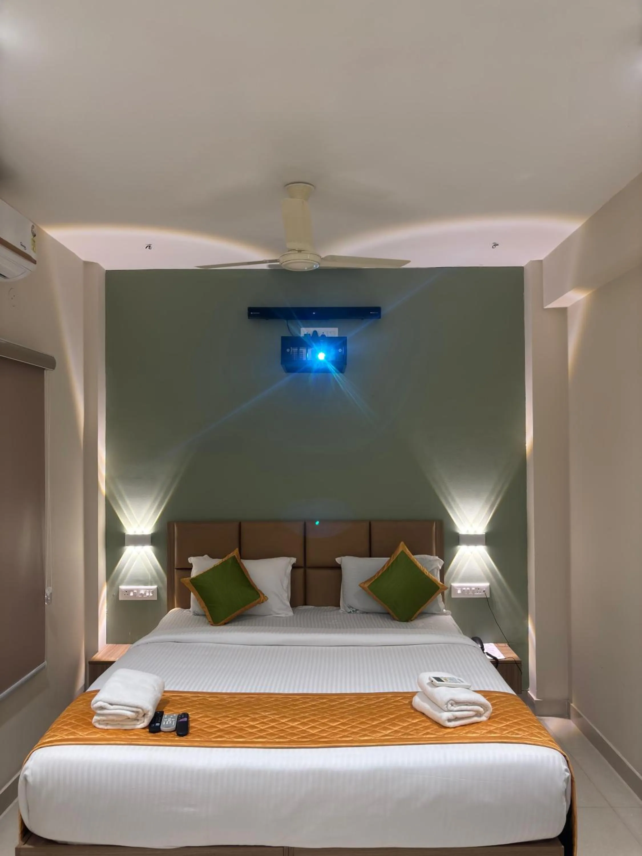 Bed in Elegant Residency