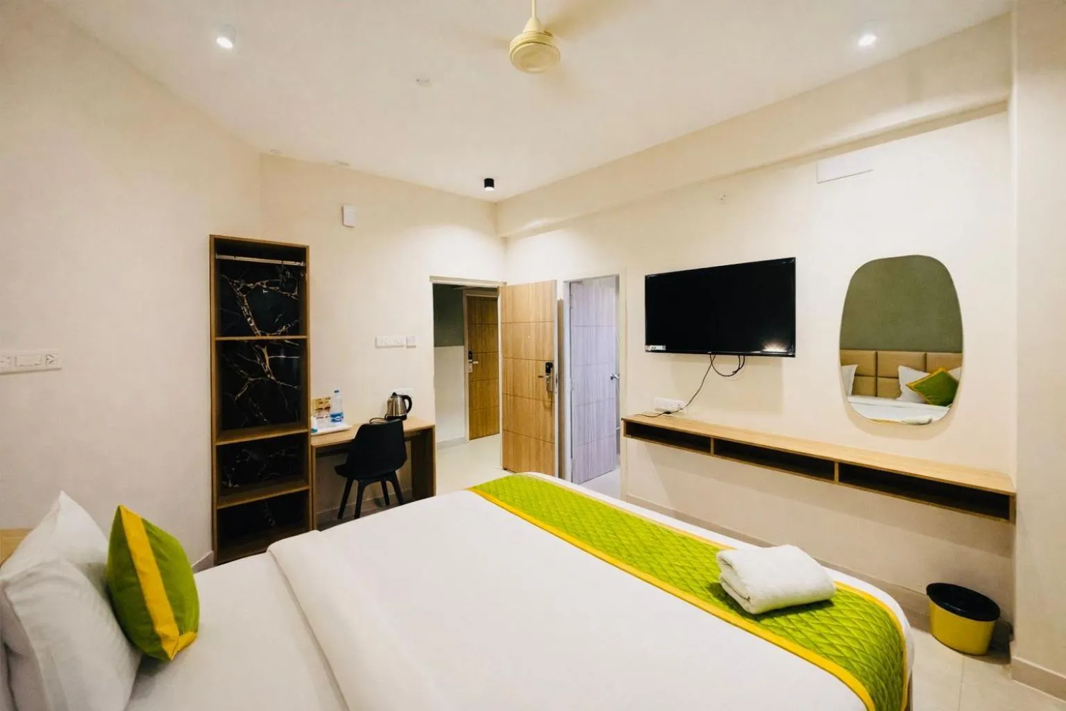 Bed in Elegant Residency