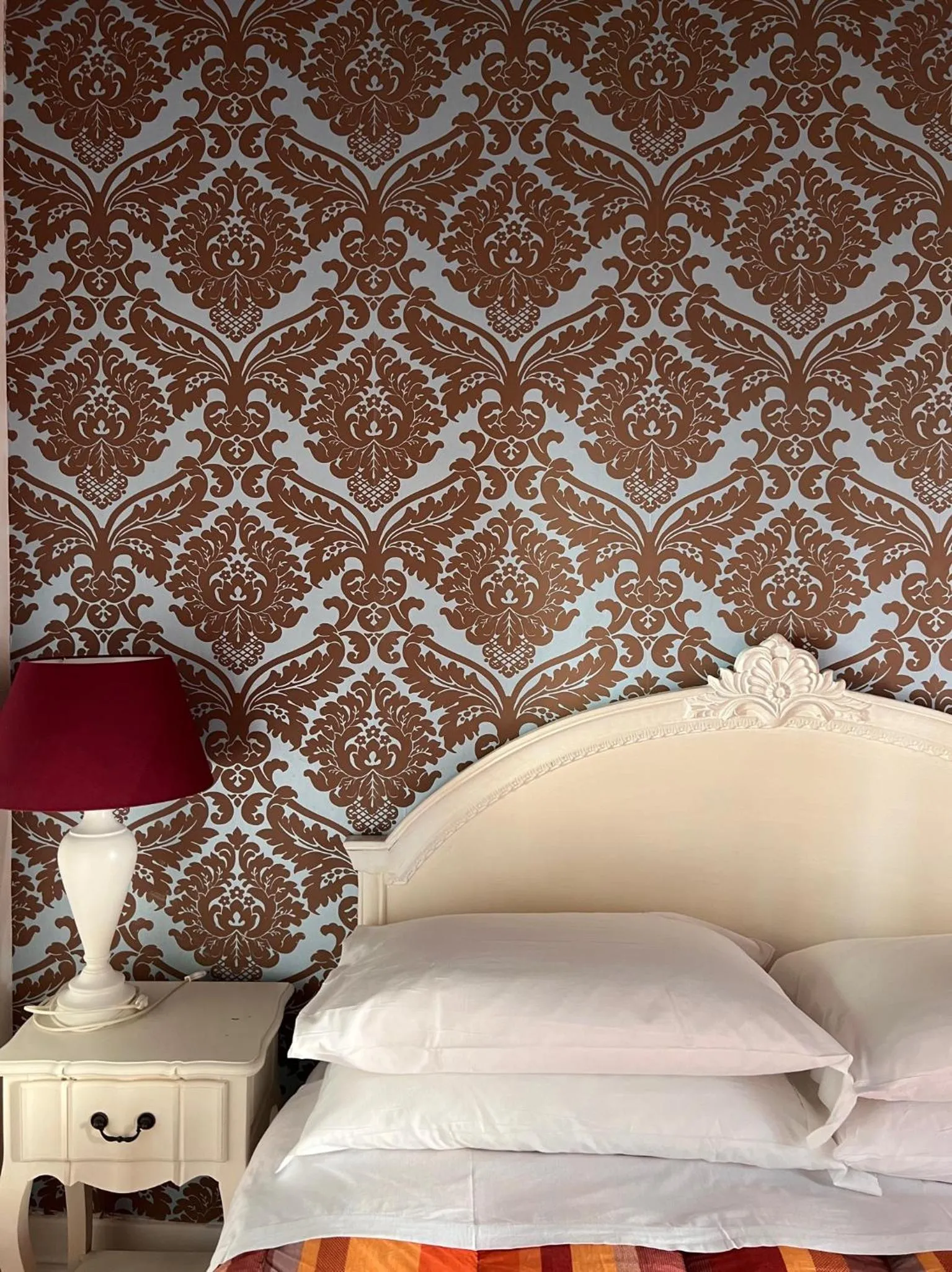 Bed in Piazzetta de' Monti Suites