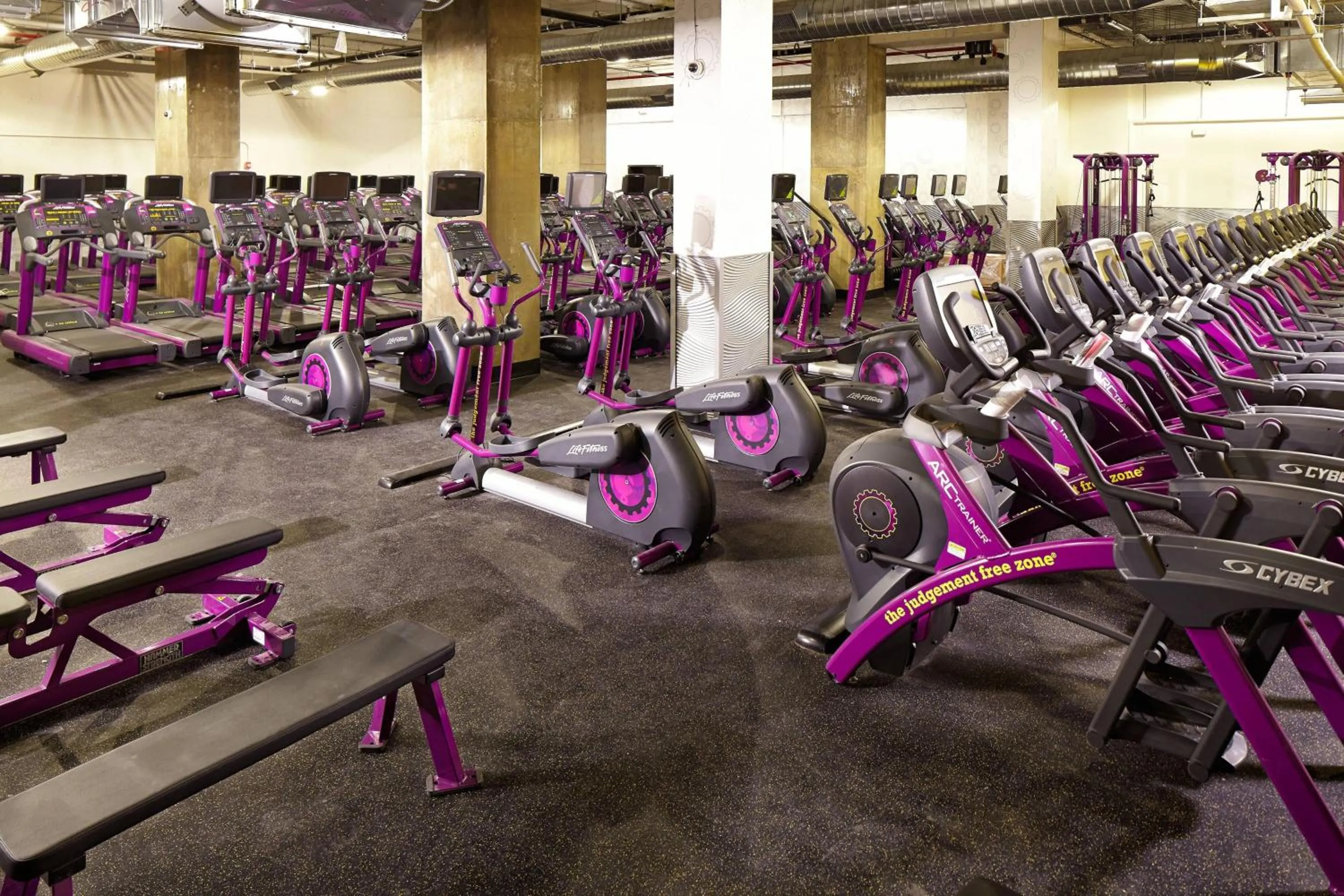 Fitness centre/facilities in Renaissance New York Midtown Hotel