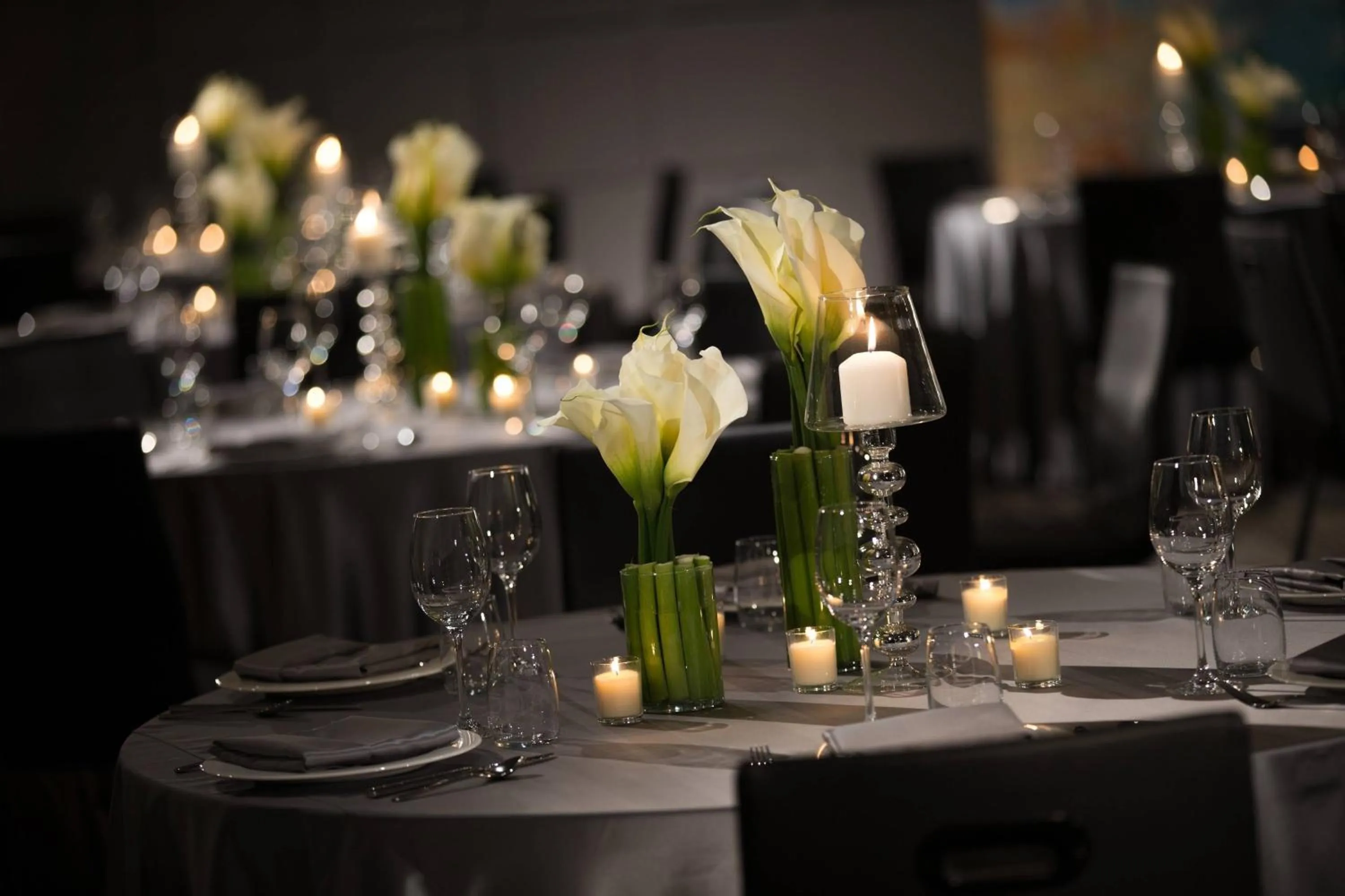 Meeting/conference room in Renaissance Montreal Downtown Hotel