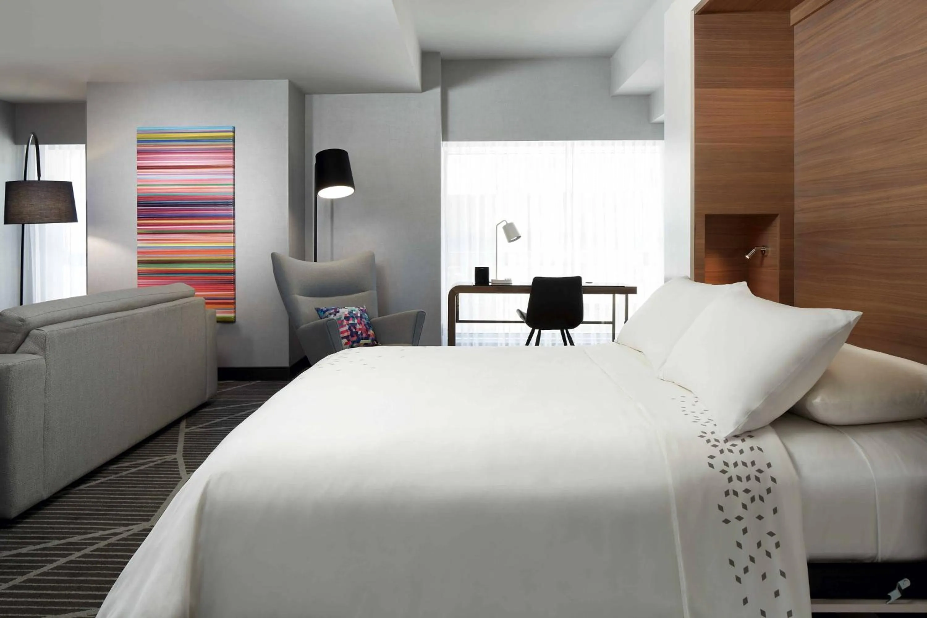 Photo of the whole room, Bed in Renaissance Montreal Downtown Hotel