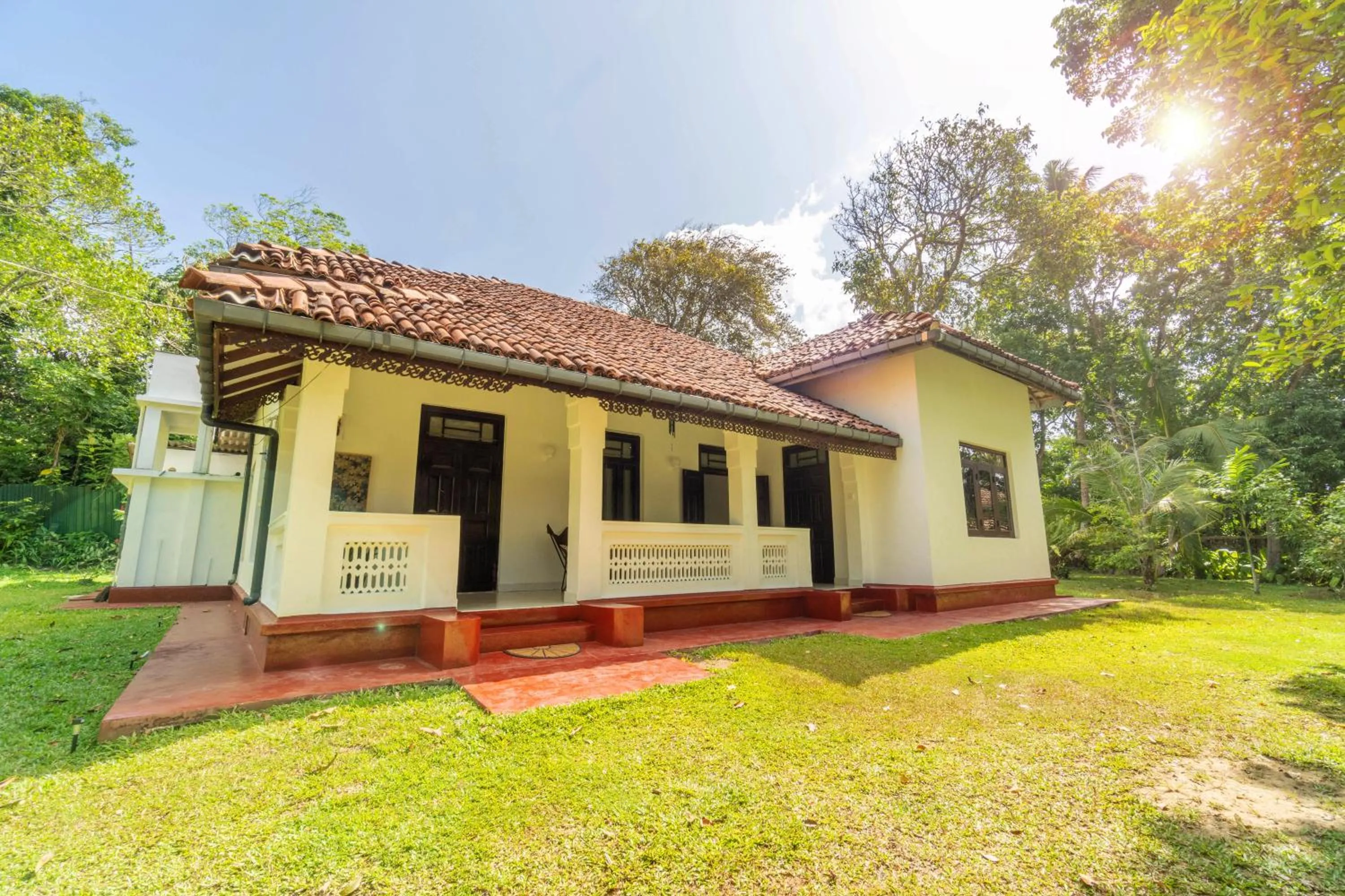 Bird Of Paradise - Ahangama Villa