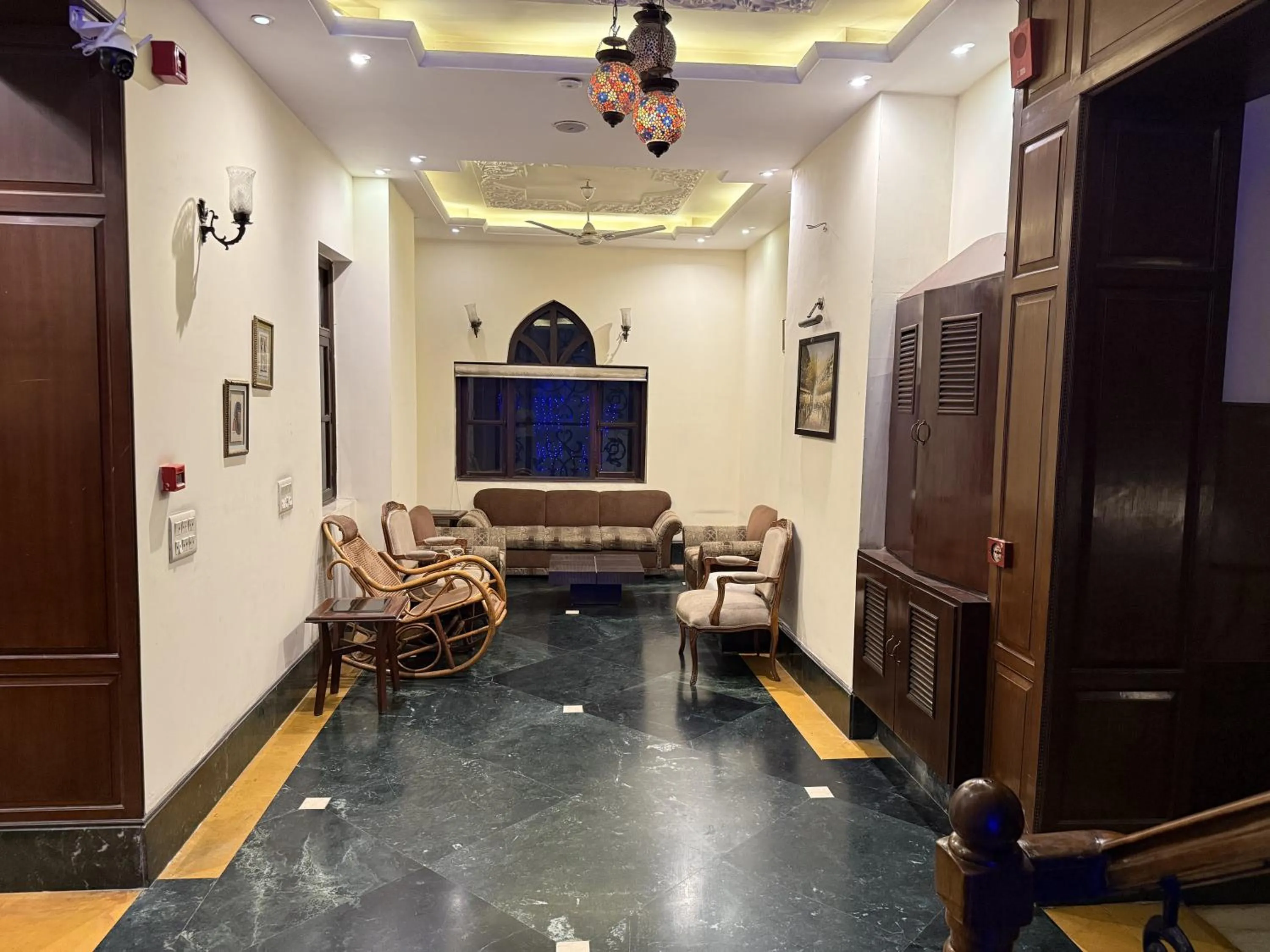 Seating area in Hotel Diplomat Residency