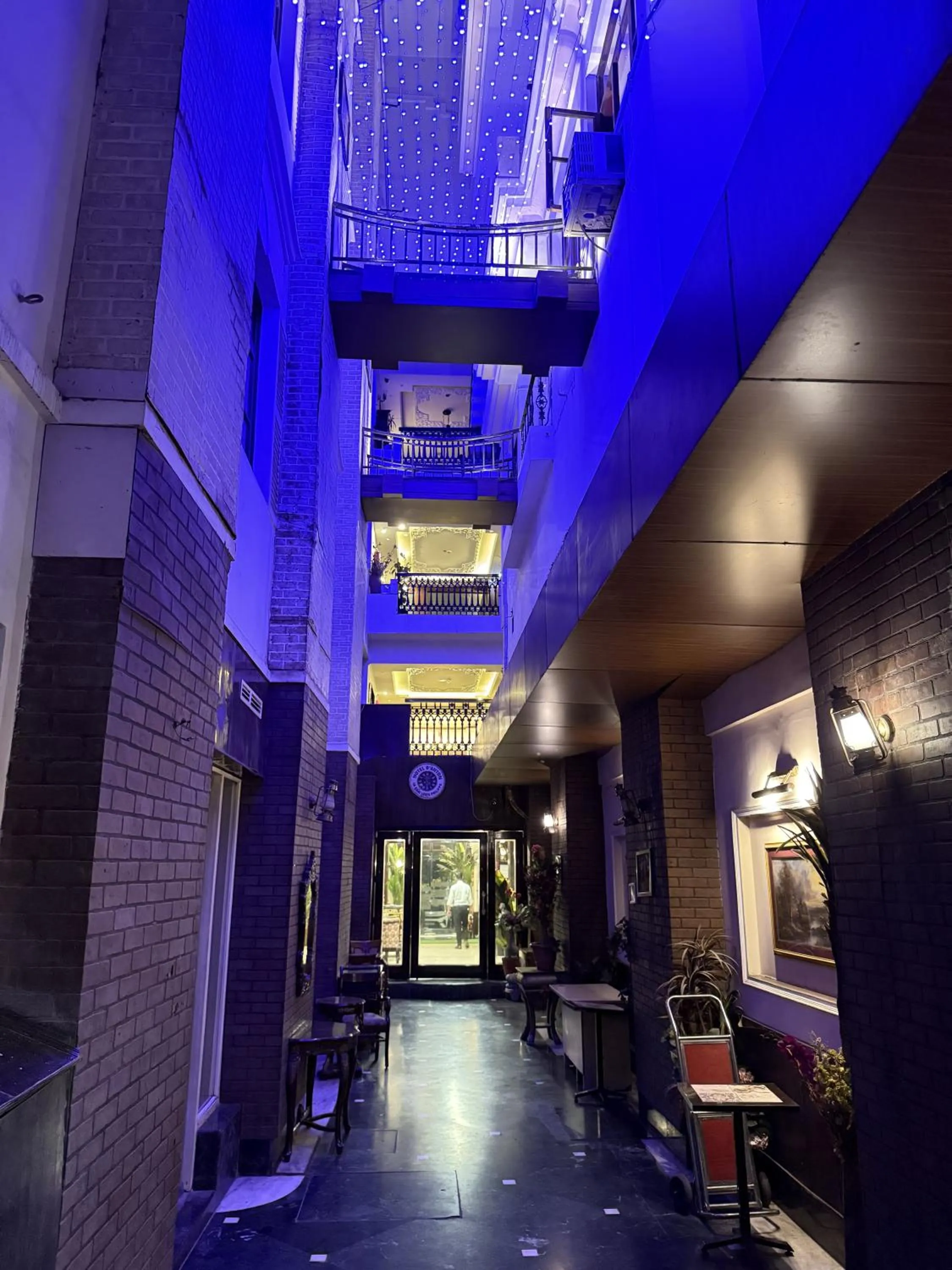 Property building in Hotel Diplomat Residency