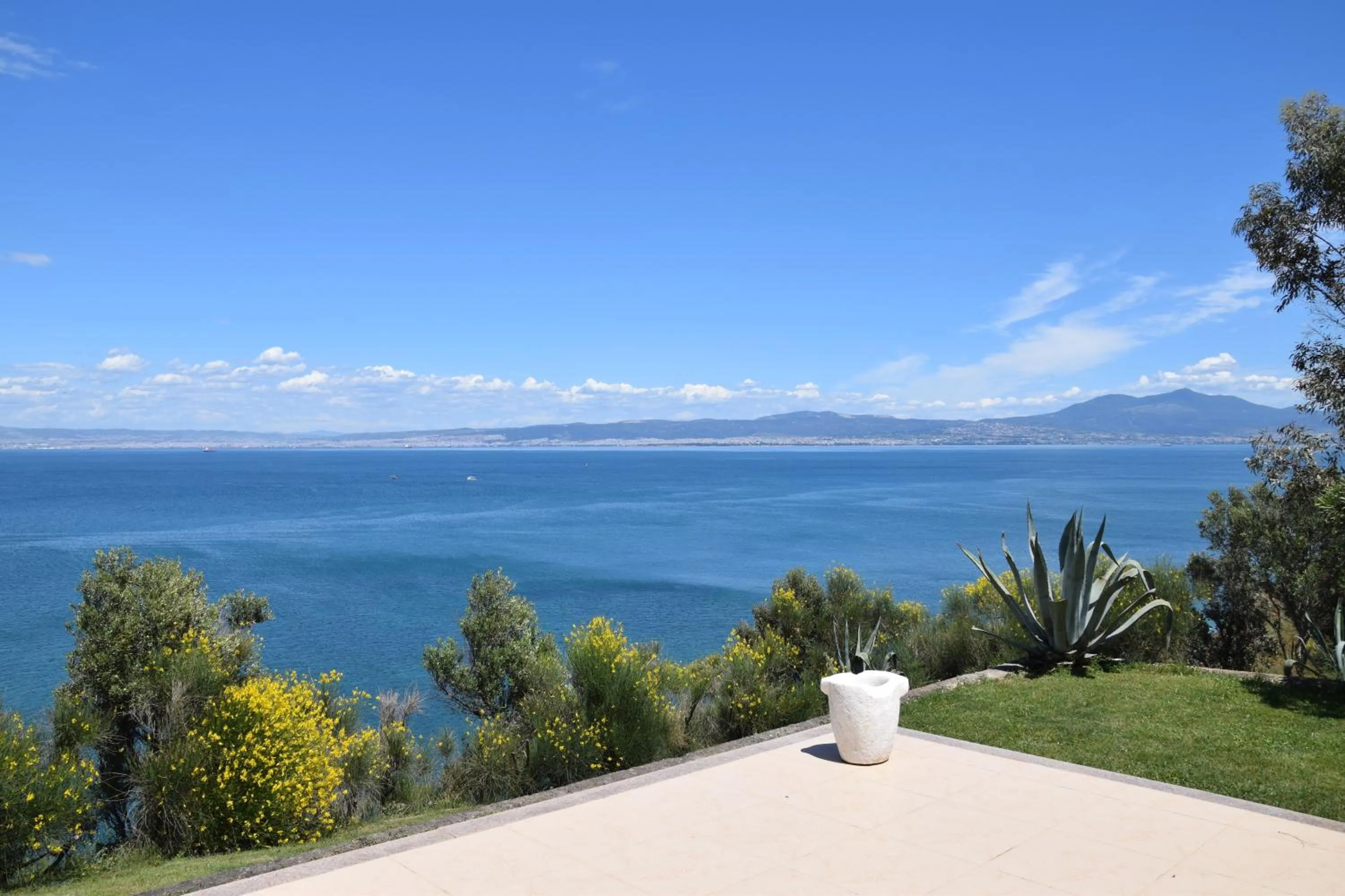 Garden in Angelbay Bungalows