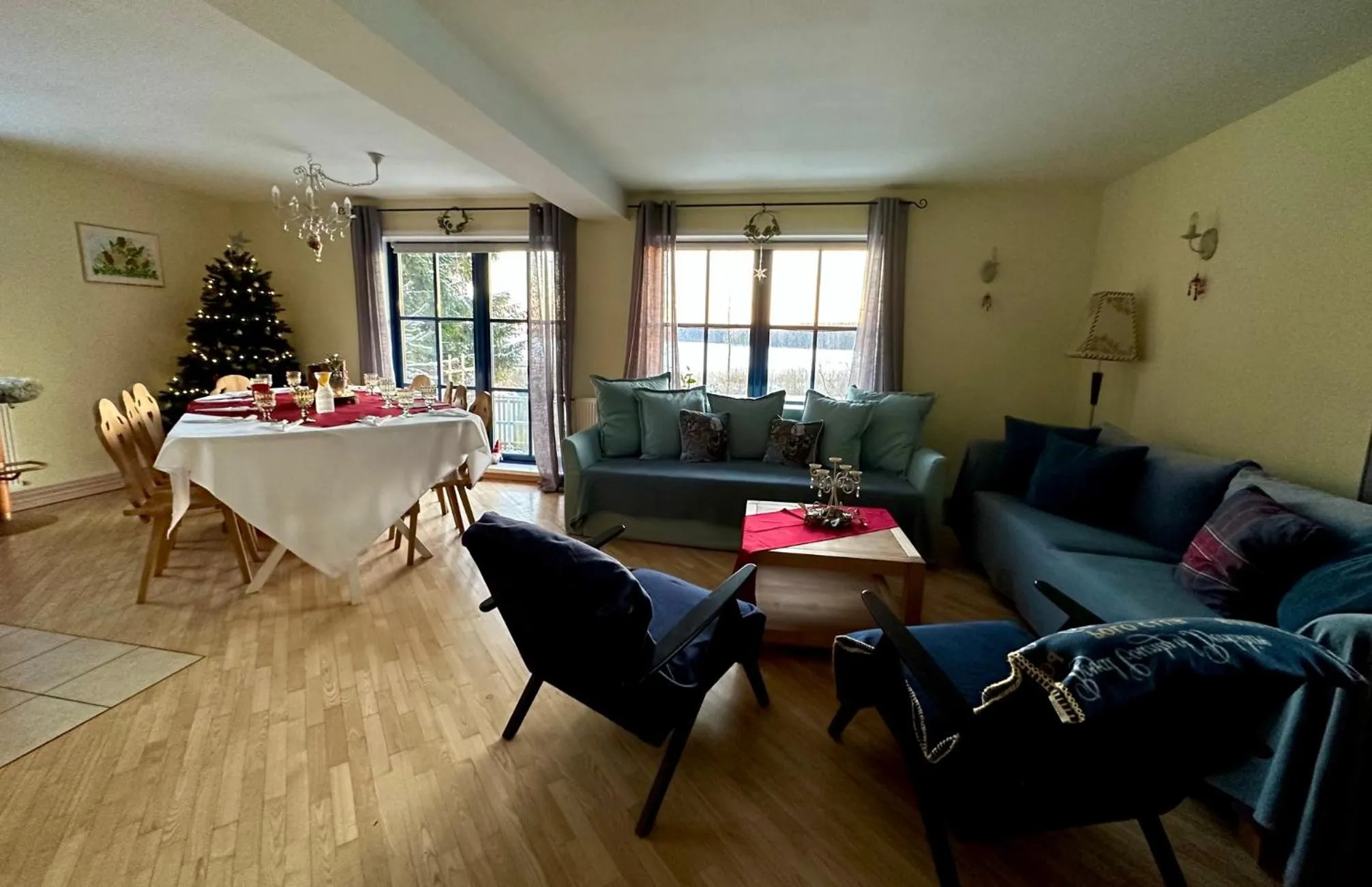 Seating area in North Lake Villa Plateliai