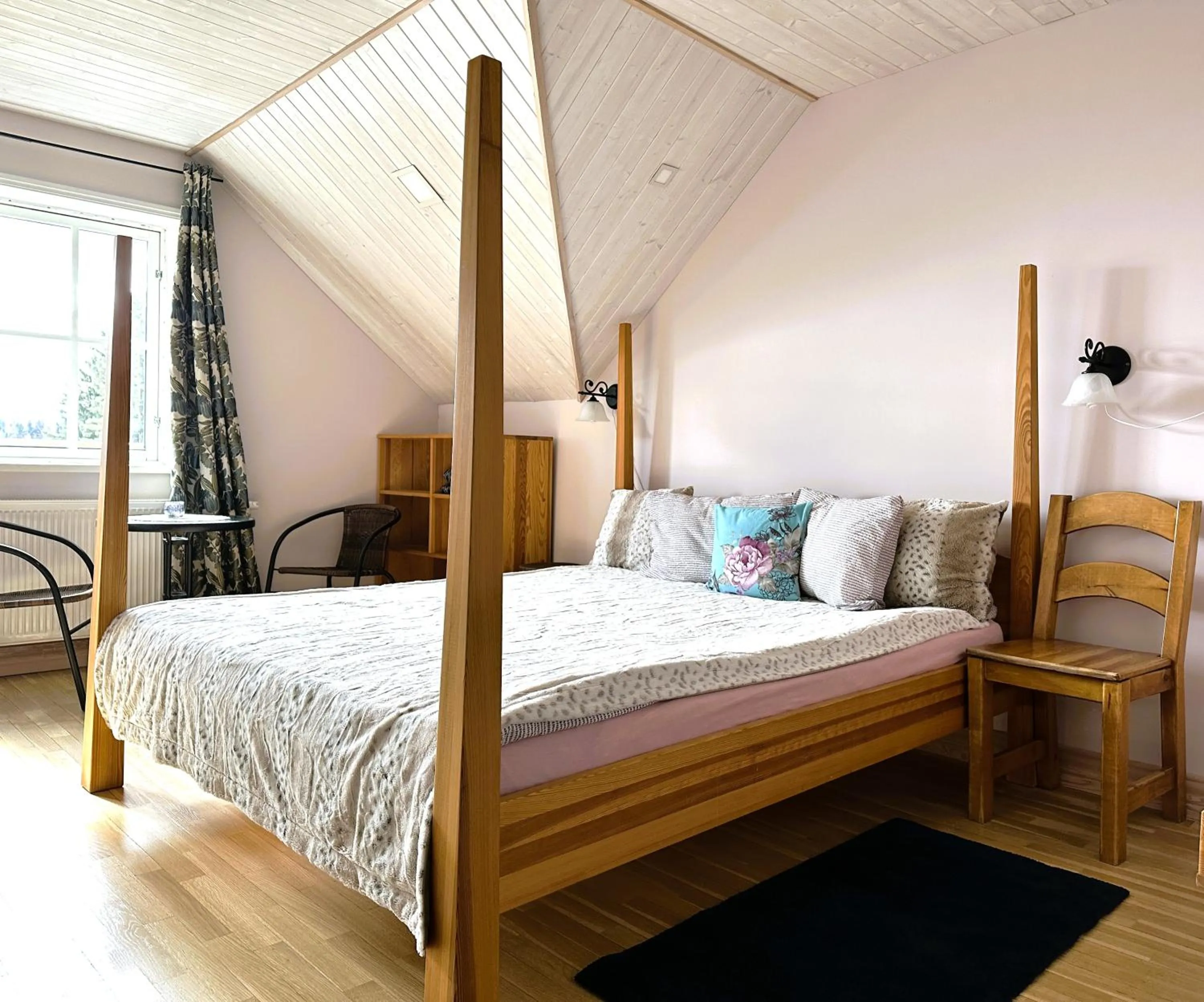 Bedroom, Bed in North Lake Villa Plateliai