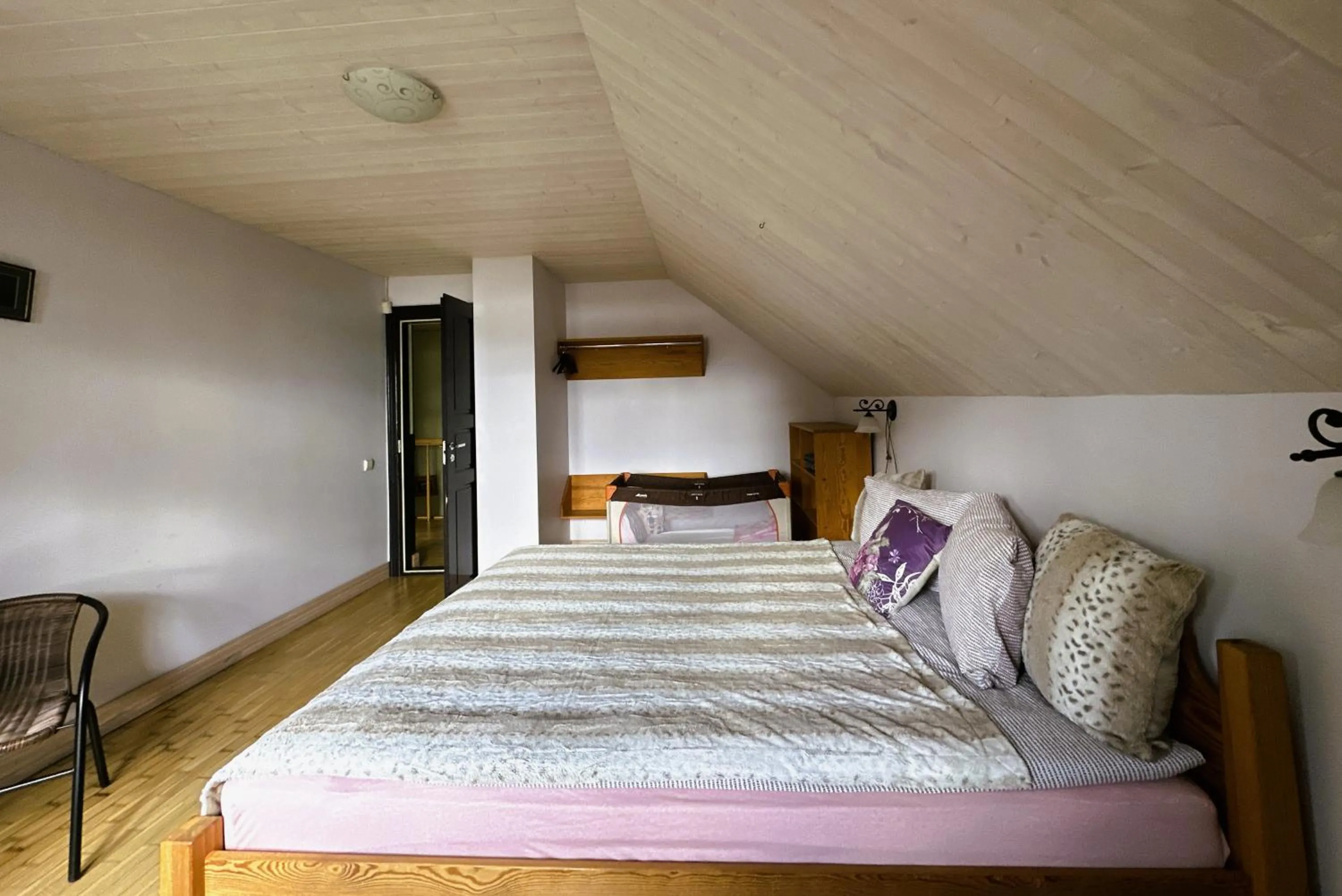 Bedroom, Bed in North Lake Villa Plateliai