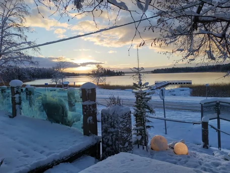 Restaurant/places to eat in North Lake Villa Plateliai