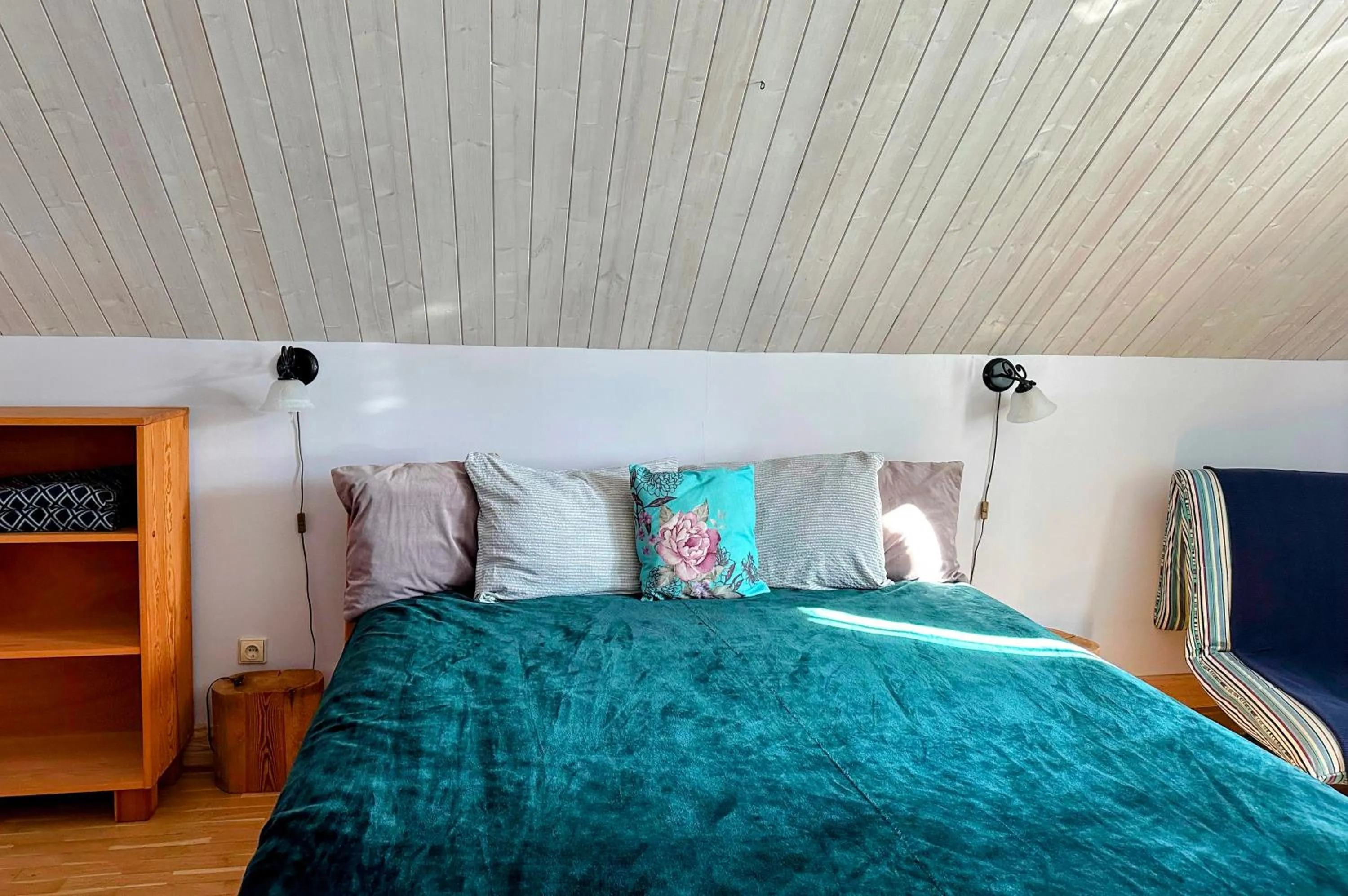 Bed in North Lake Villa Plateliai