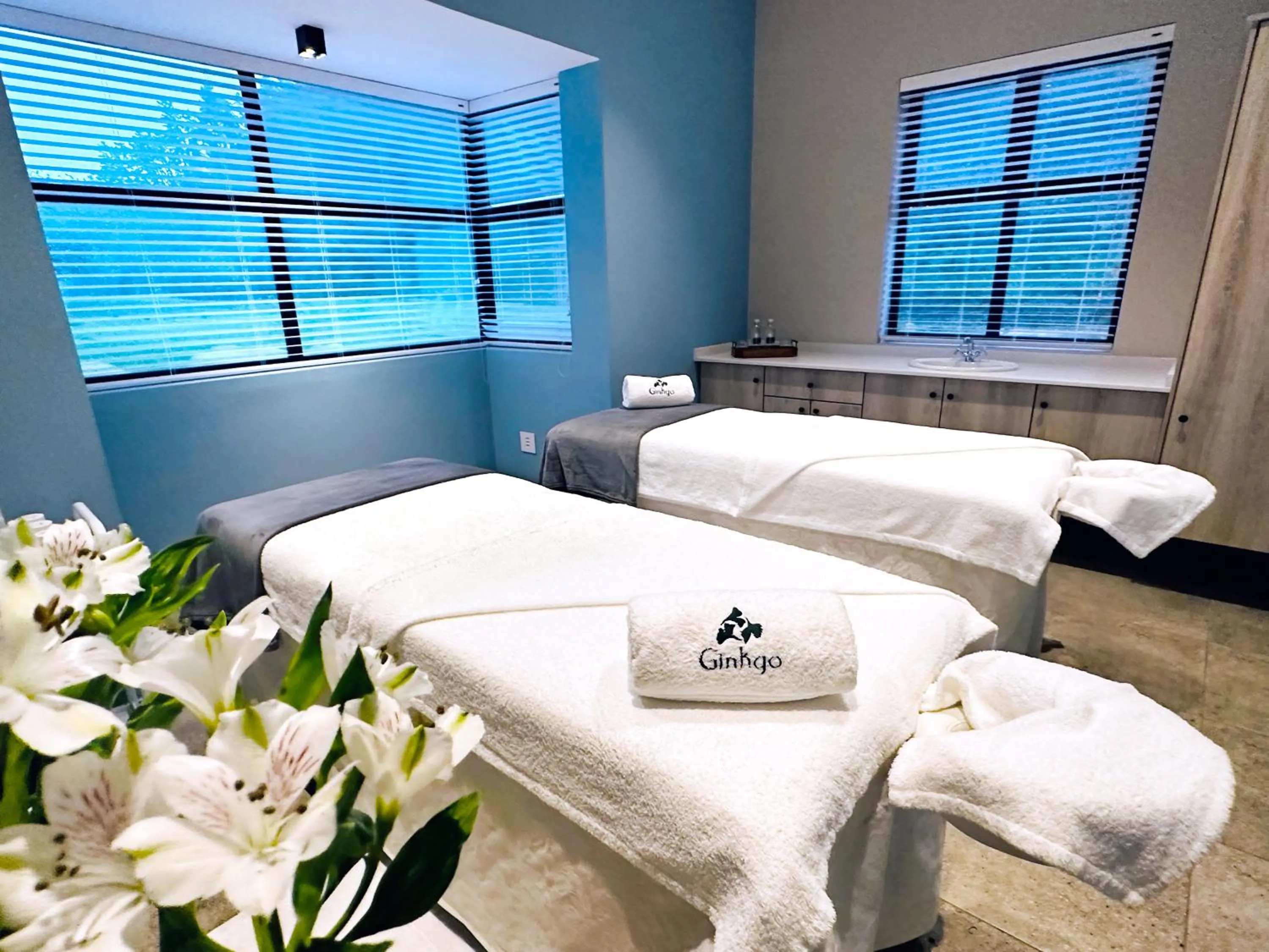 Massage, Bed in Houw Hoek Hotel