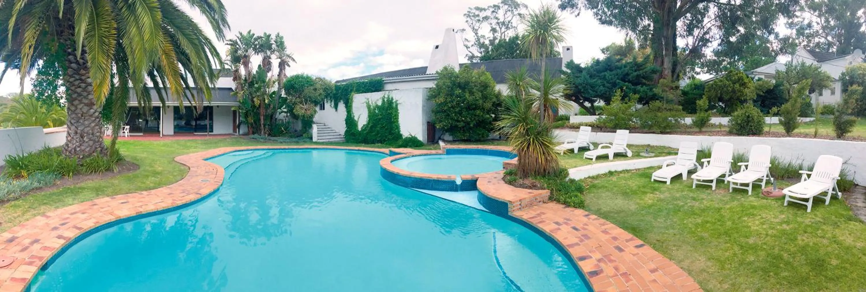 Garden in Houw Hoek Hotel