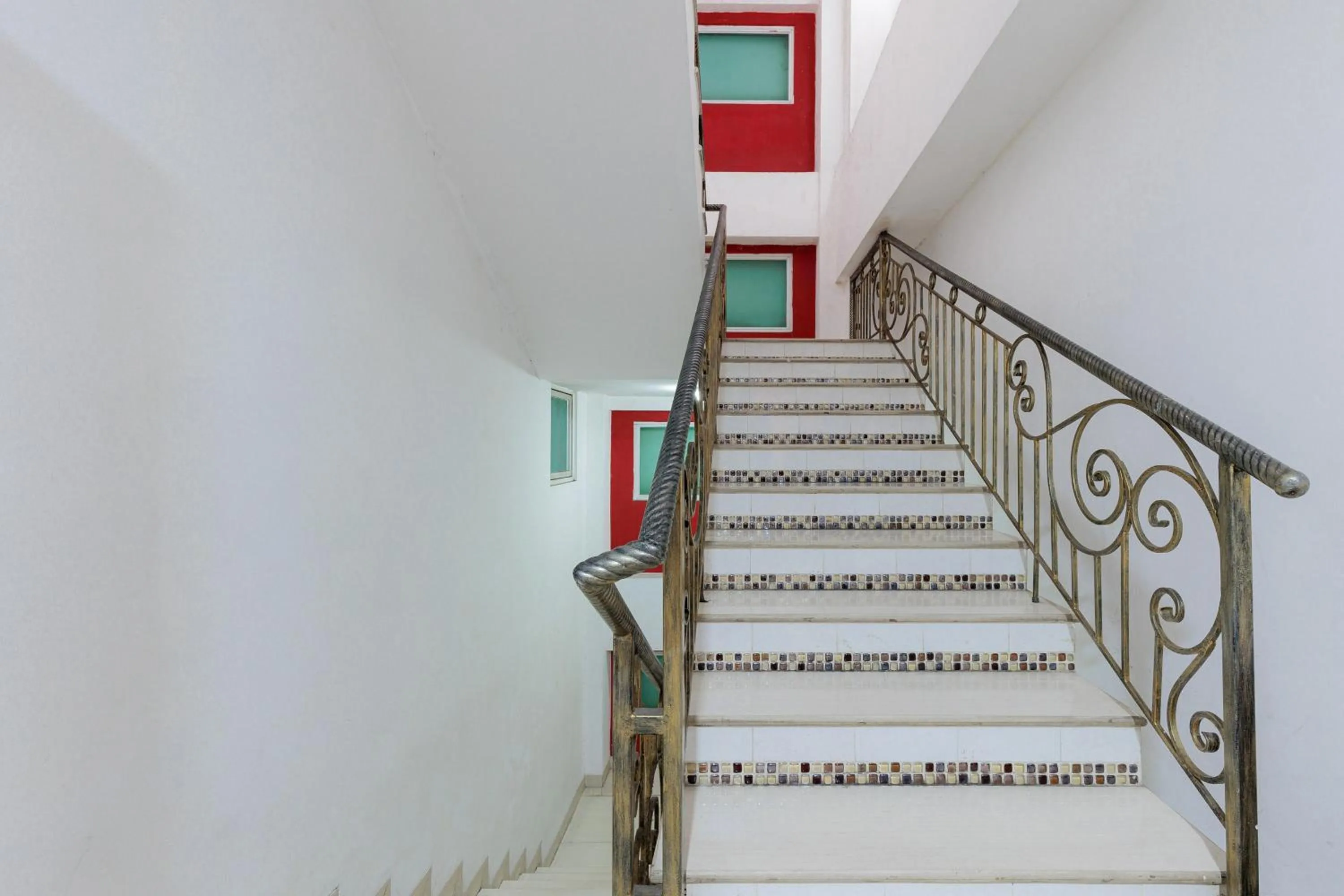 Property building in RedDoorz Plus @ Guntur Raya Setiabudi