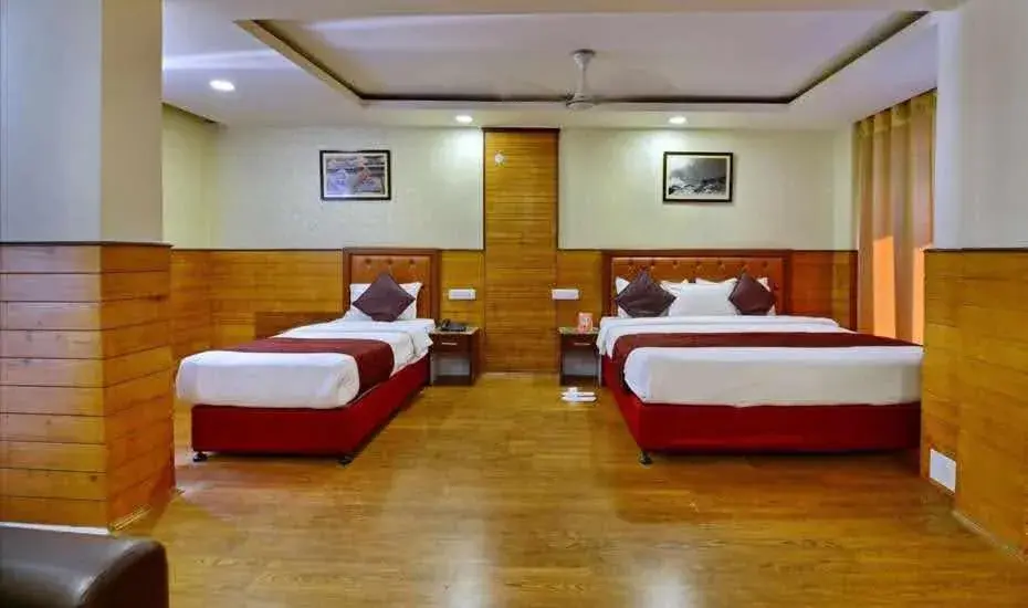 Luxury Triple Room in Hotel Mayur by RoomsInc Katra Luxury Triple Room in Hotel Mayur by RoomsInc Katra