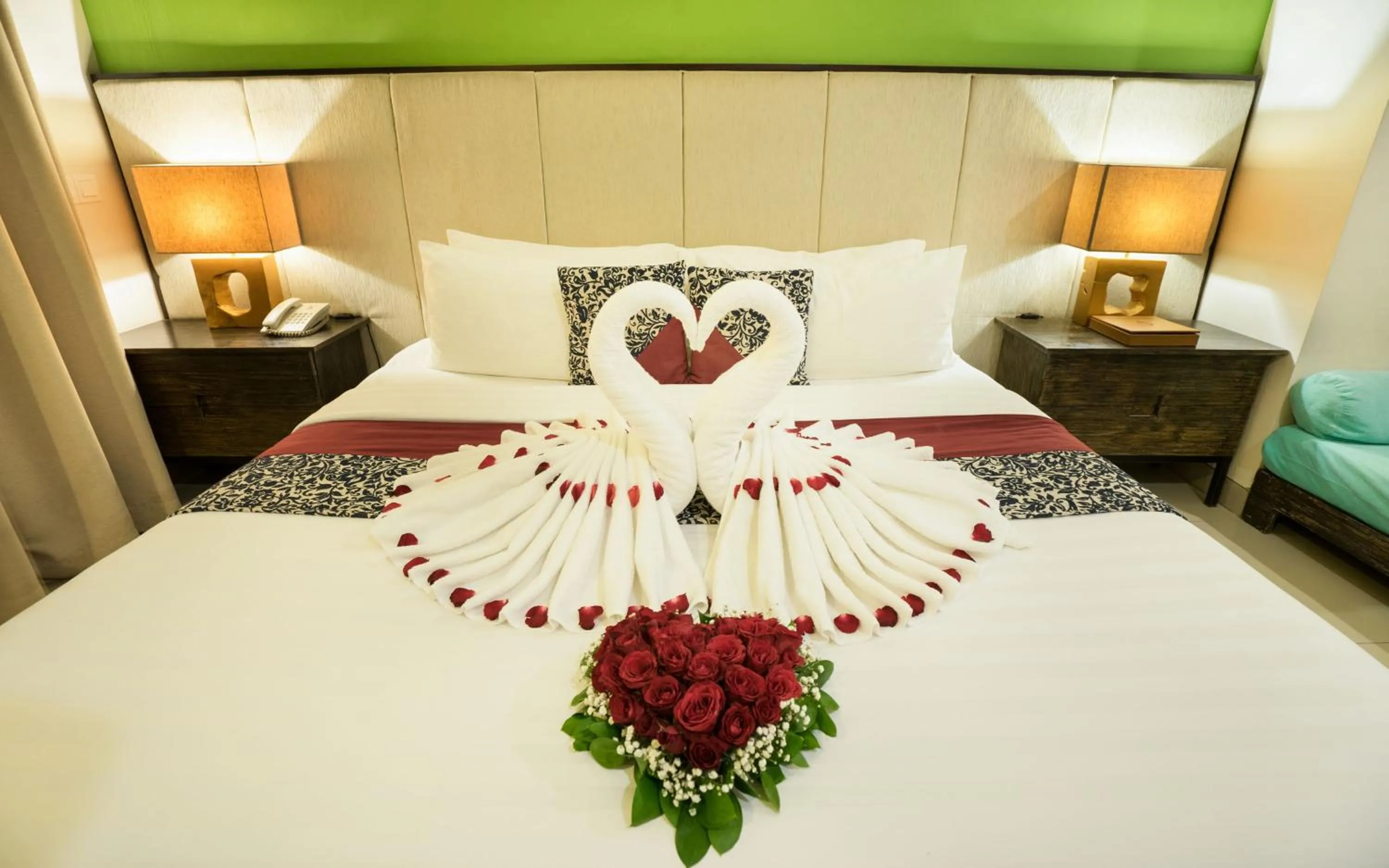 Bedroom, Bed in Royal Samaja Villas