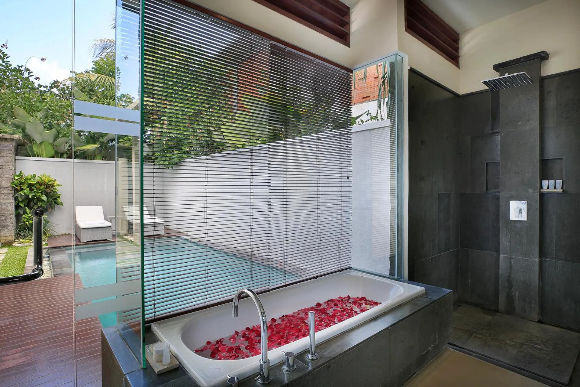 Bathroom in Royal Samaja Villas