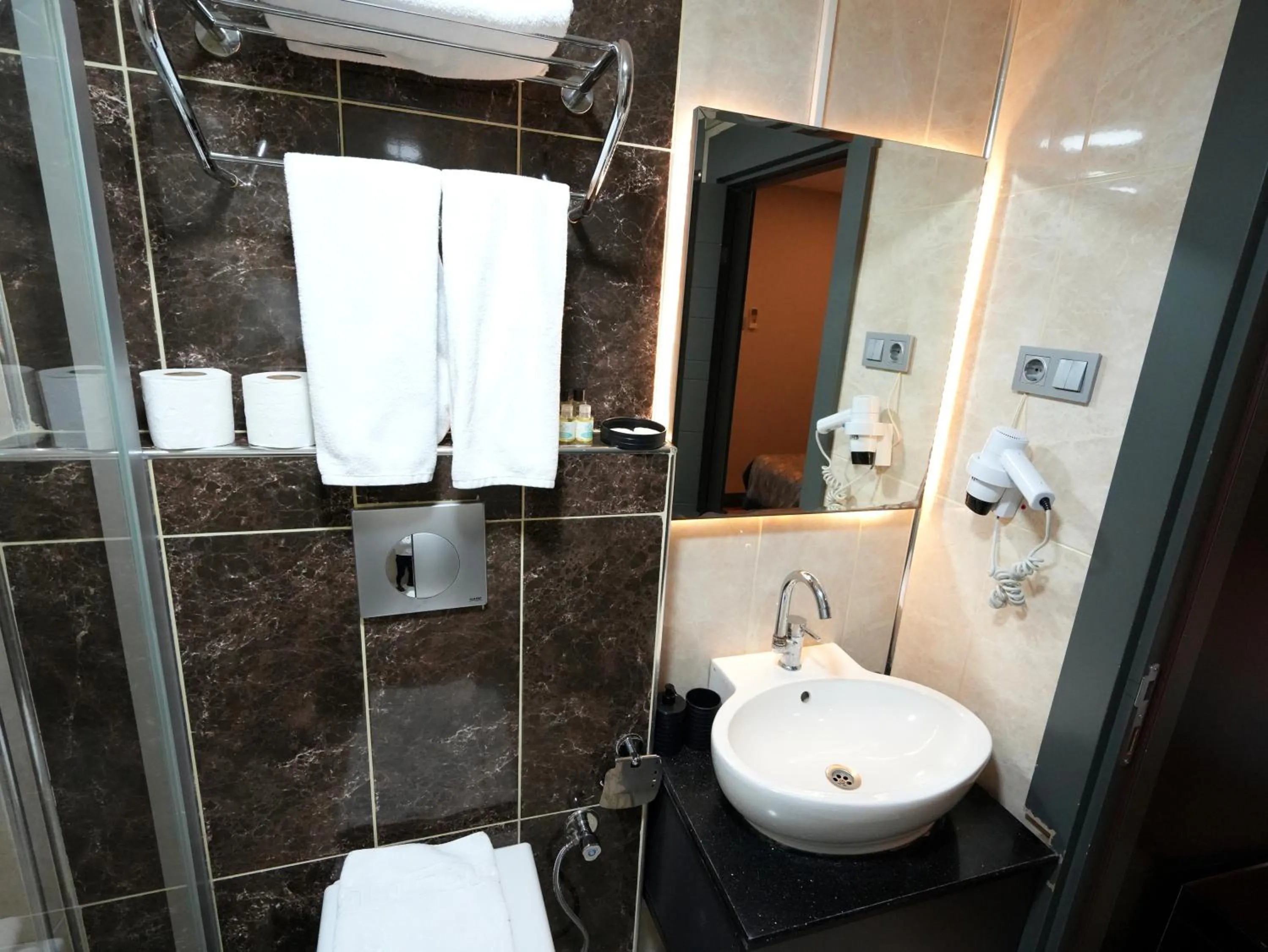 Shower in No 139 Apartments