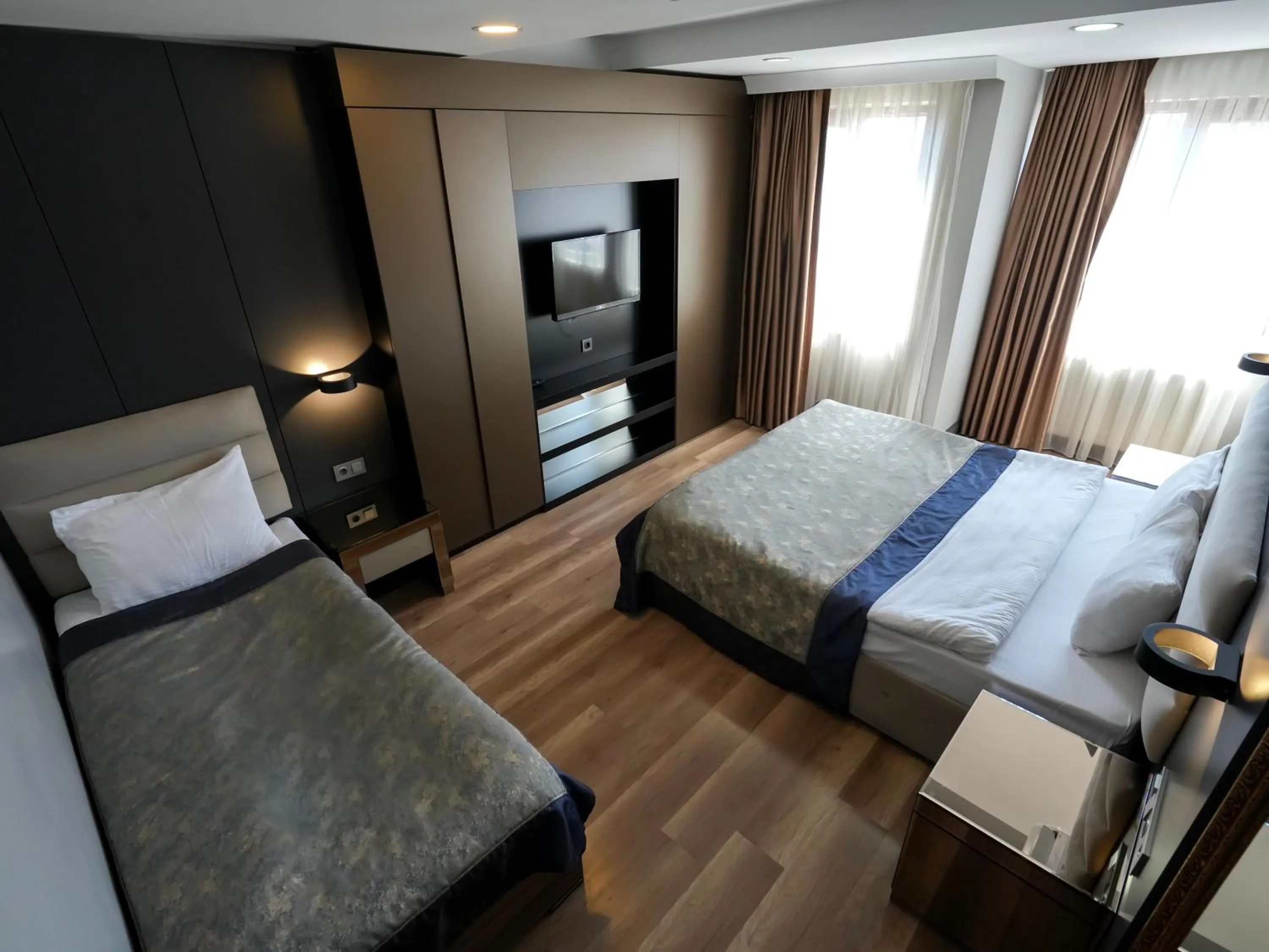 Bed in No 139 Apartments