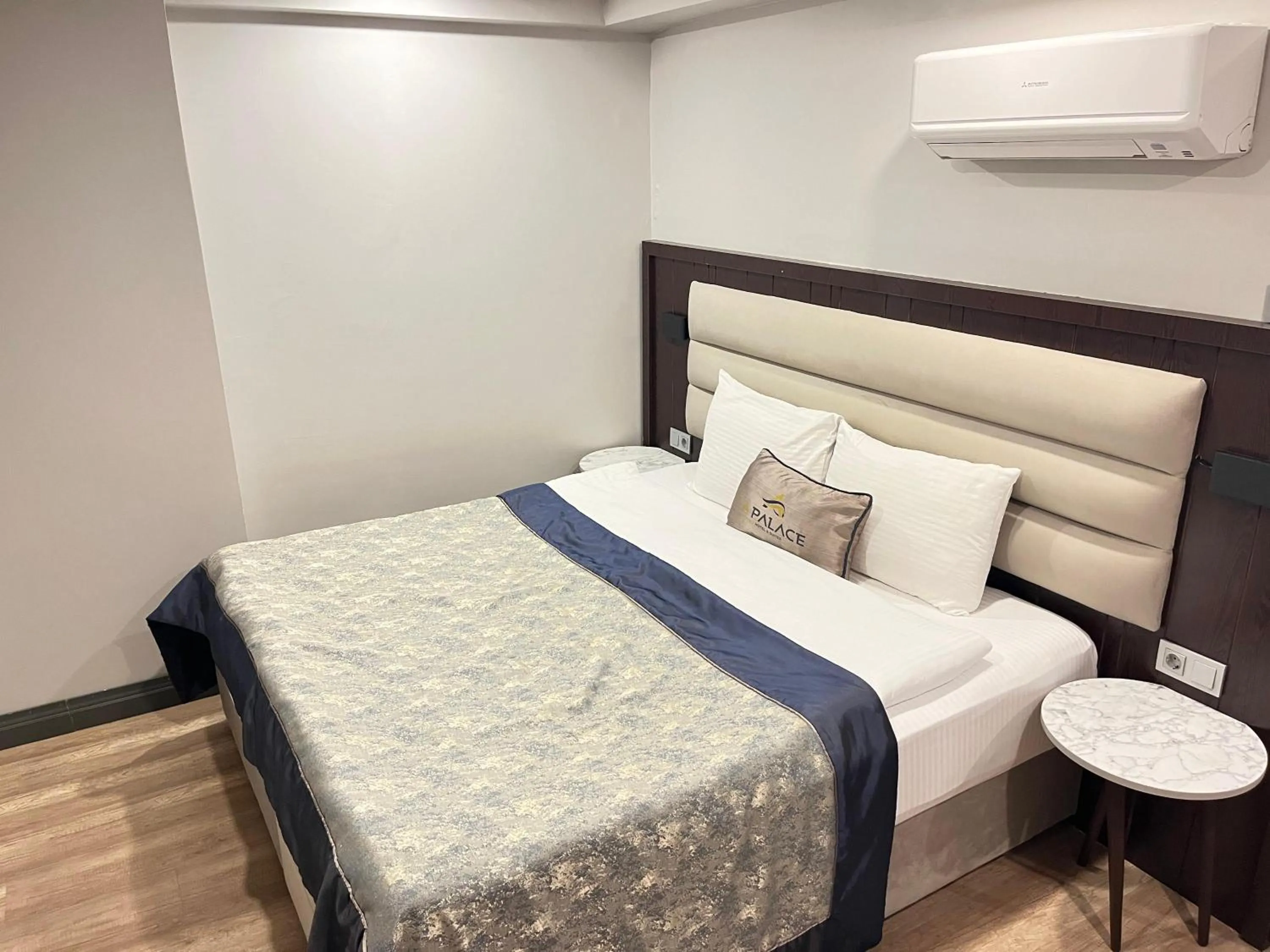 Bed in No 139 Apartments