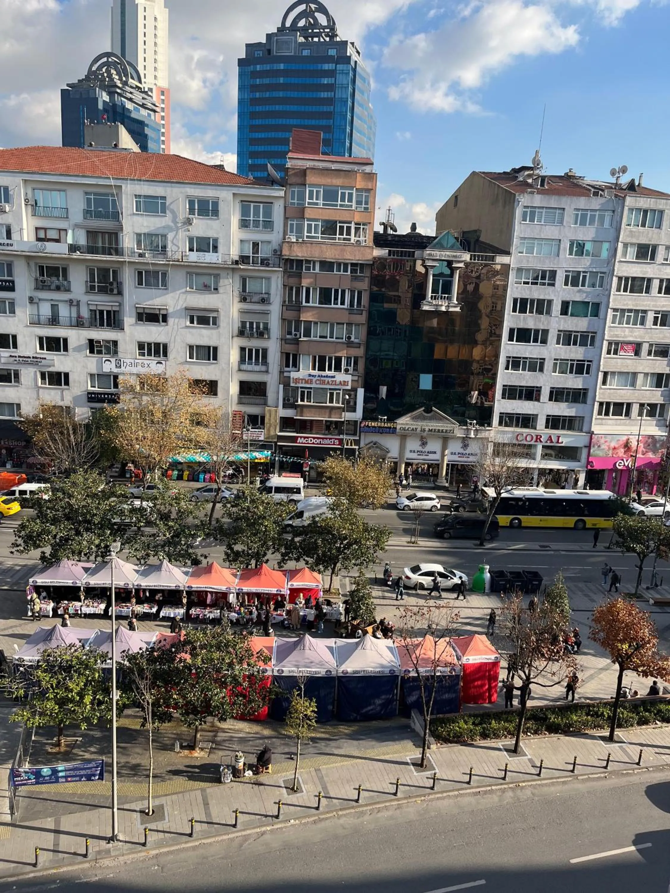 City view in No 139 Apartments