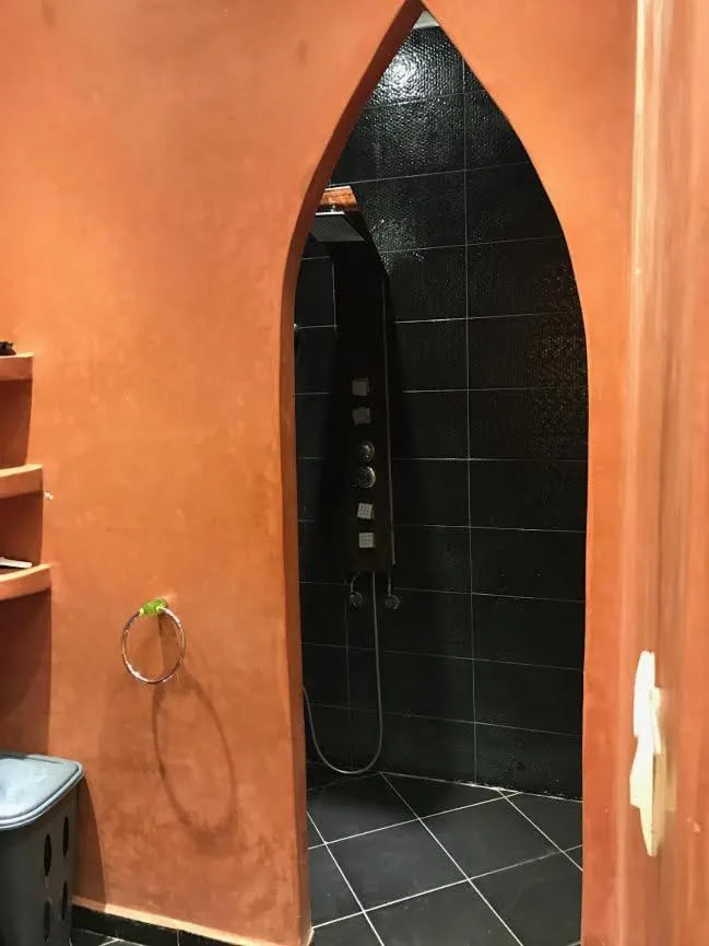 Shower in Etablissement moderne