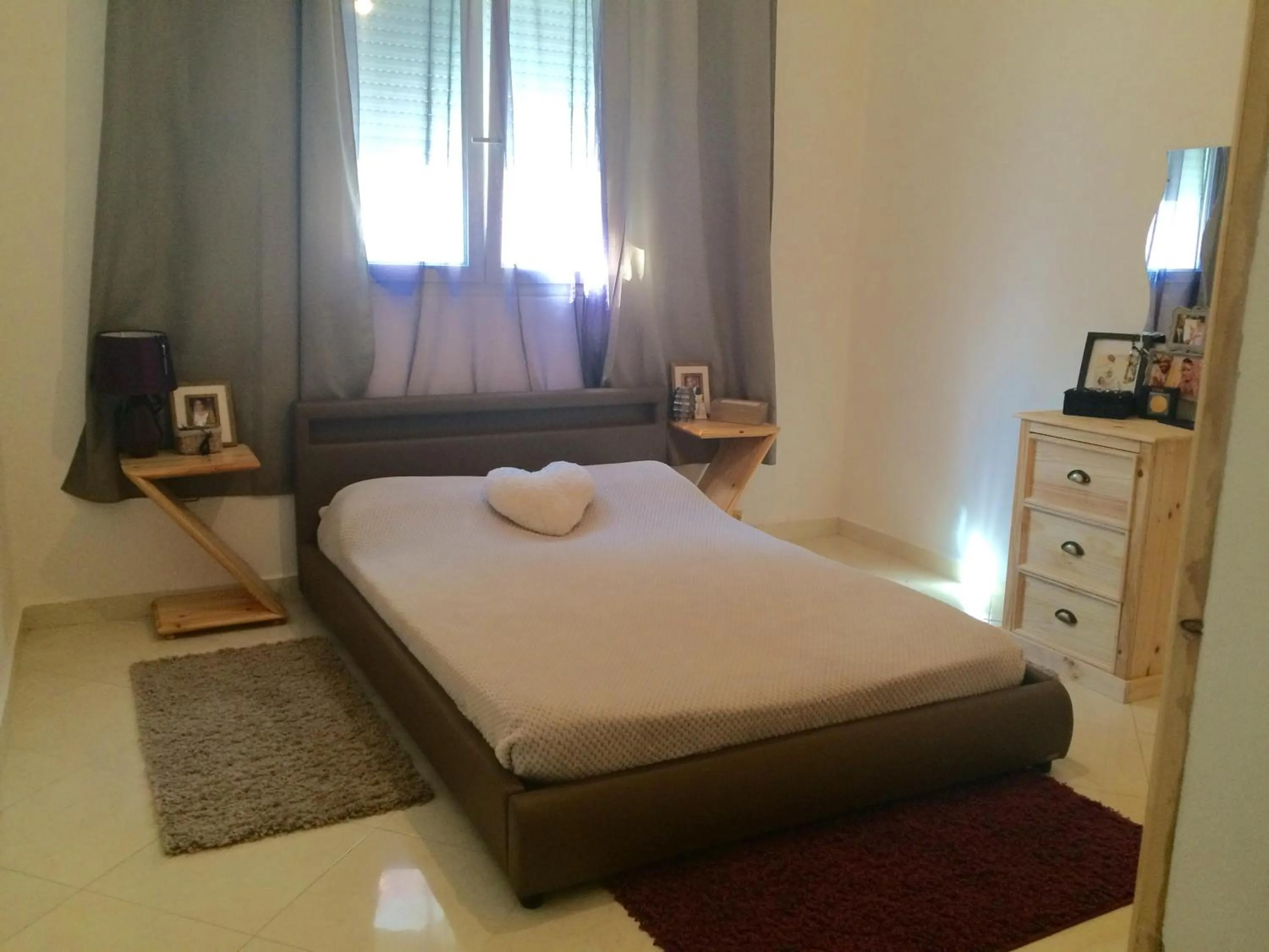Bed in Etablissement moderne