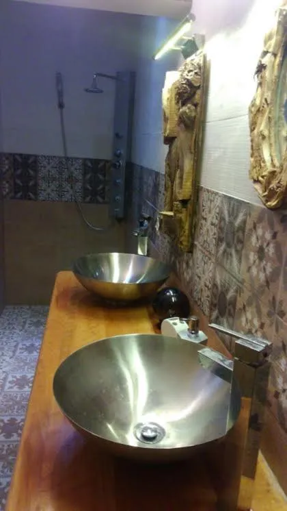 Bathroom in Etablissement moderne