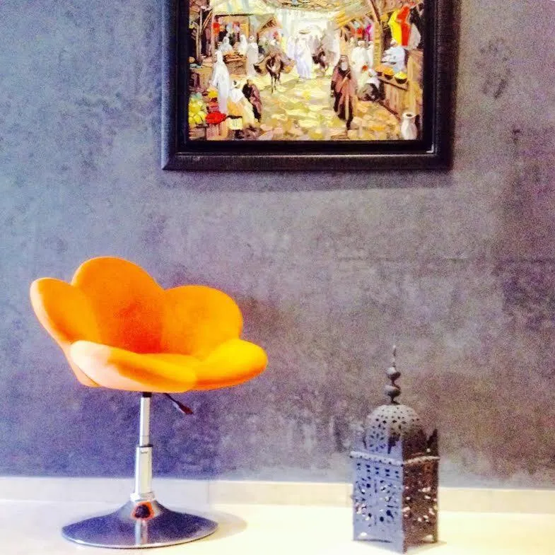 Communal lounge/ TV room in Etablissement moderne