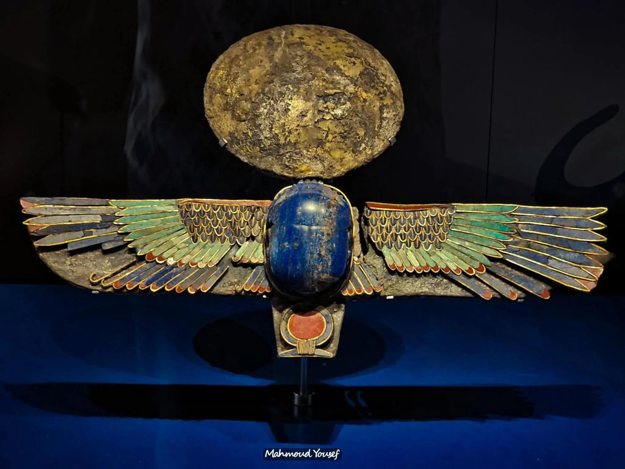 Decorative detail in Falcon pyramids inn