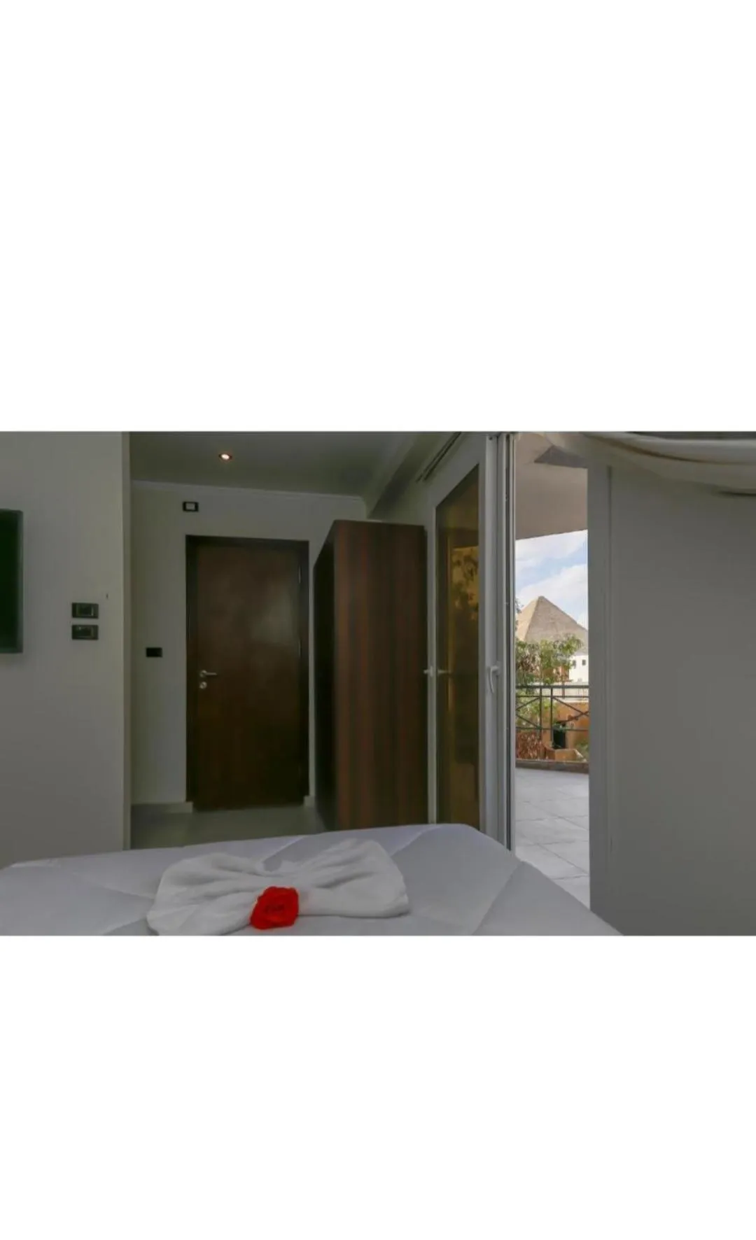 Property building in Falcon pyramids inn