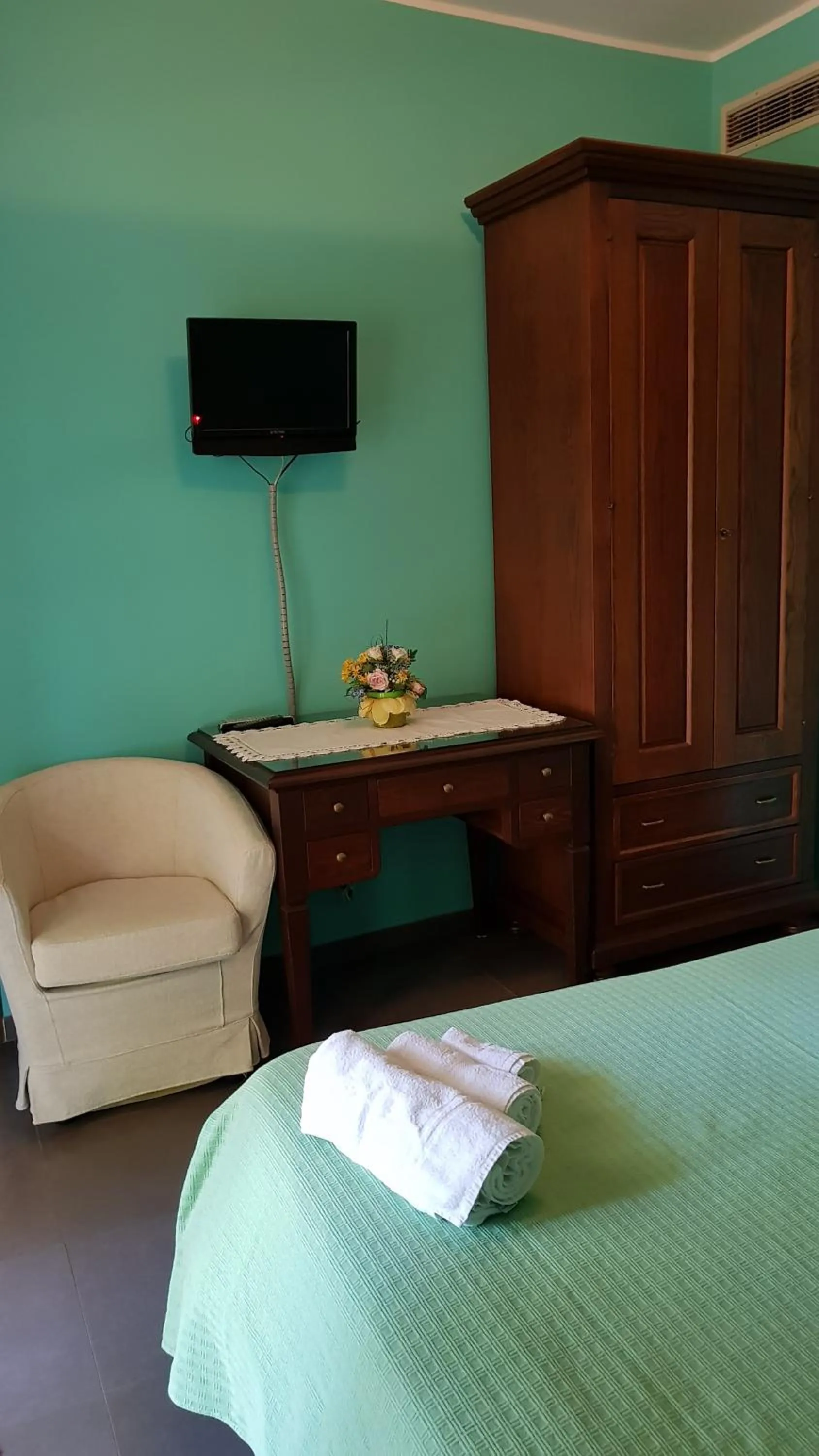 Communal lounge/ TV room in Casa Del Sole