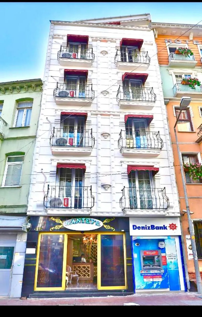 Property building in Santefe Hotel