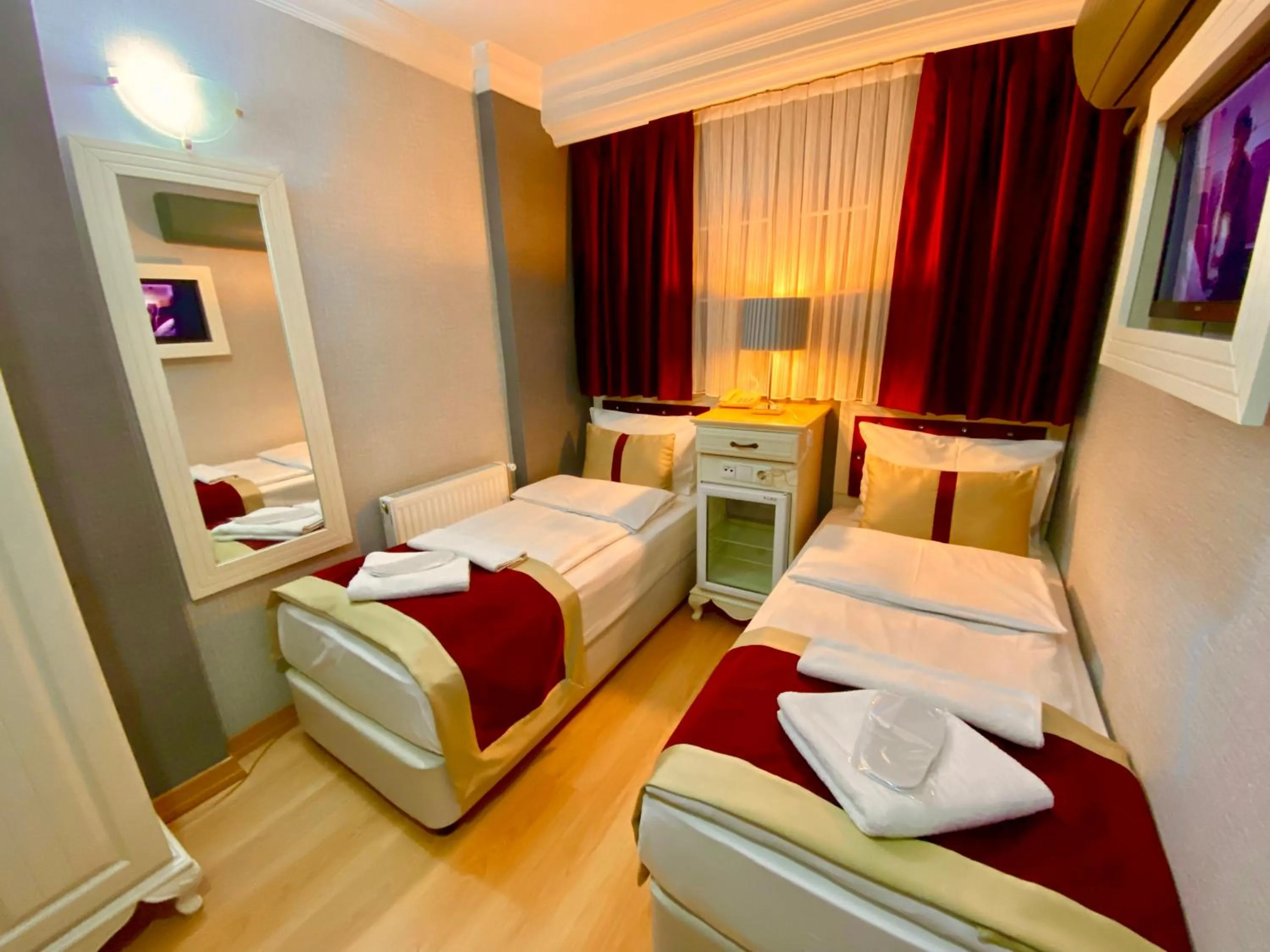 Bed in Santefe Hotel