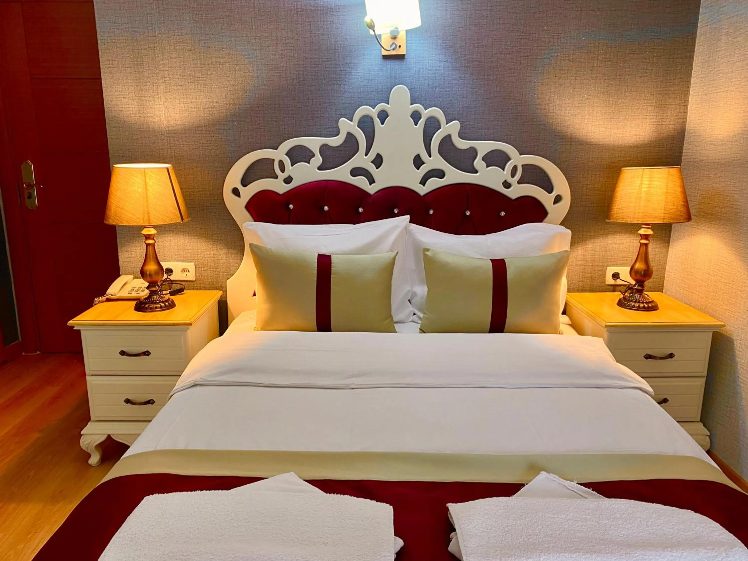 Bed in Santefe Hotel