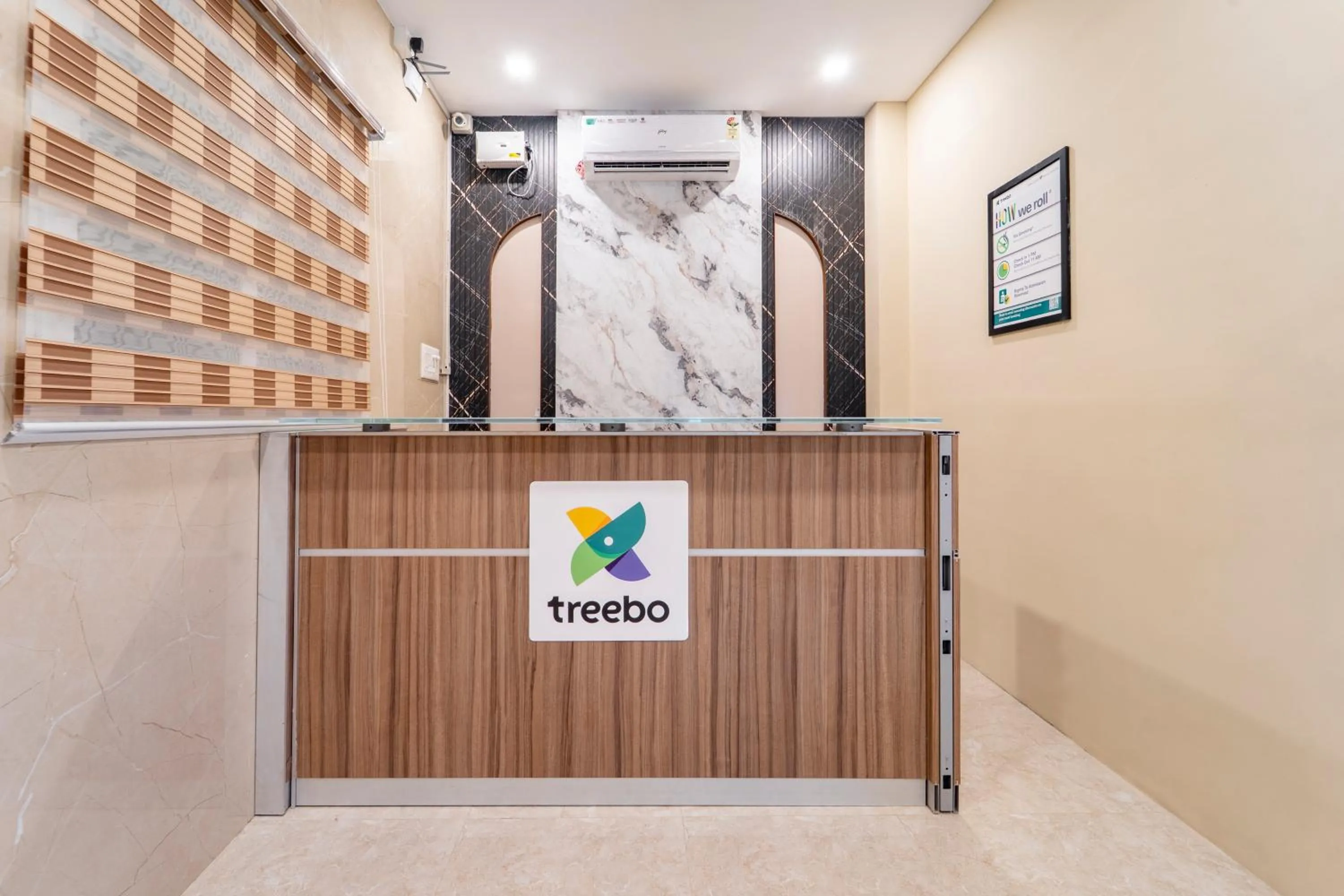 Lobby or reception in Treebo Dunag