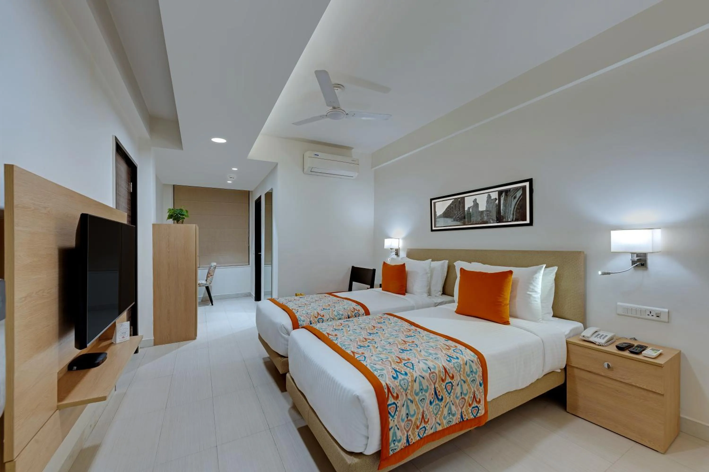 Bed in Ahuja Residency GCR