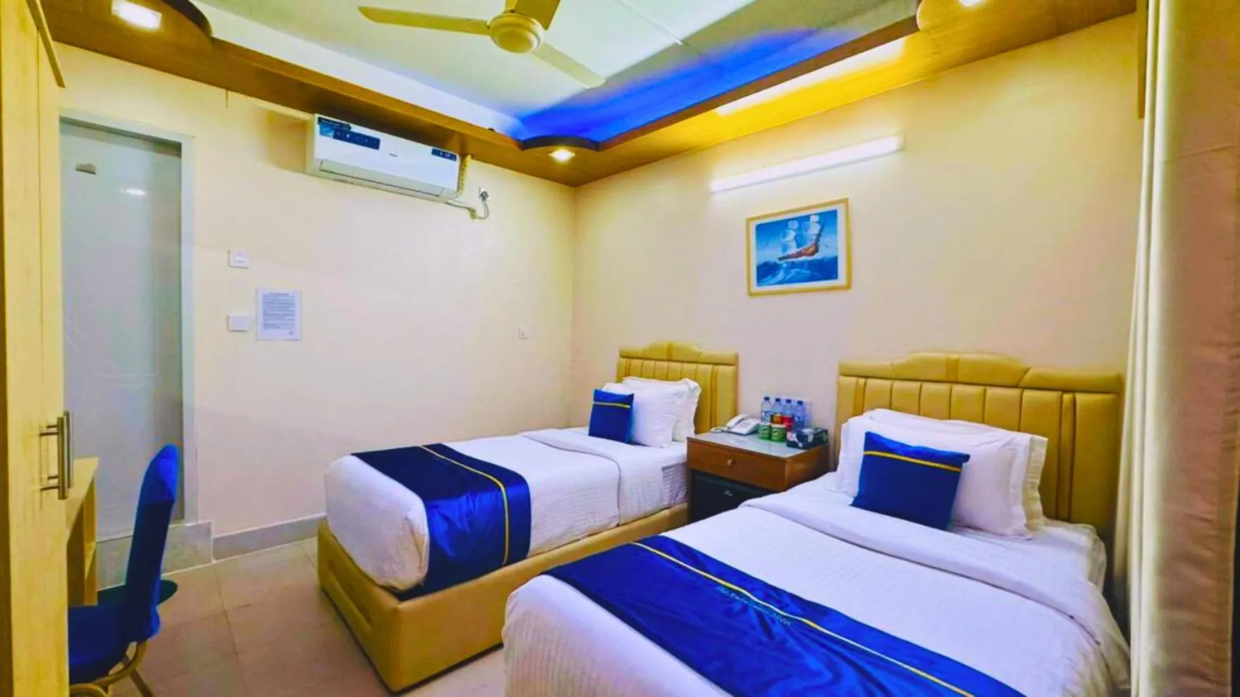 Bedroom, Bed in The Ambassador Hotel Dhanmondi